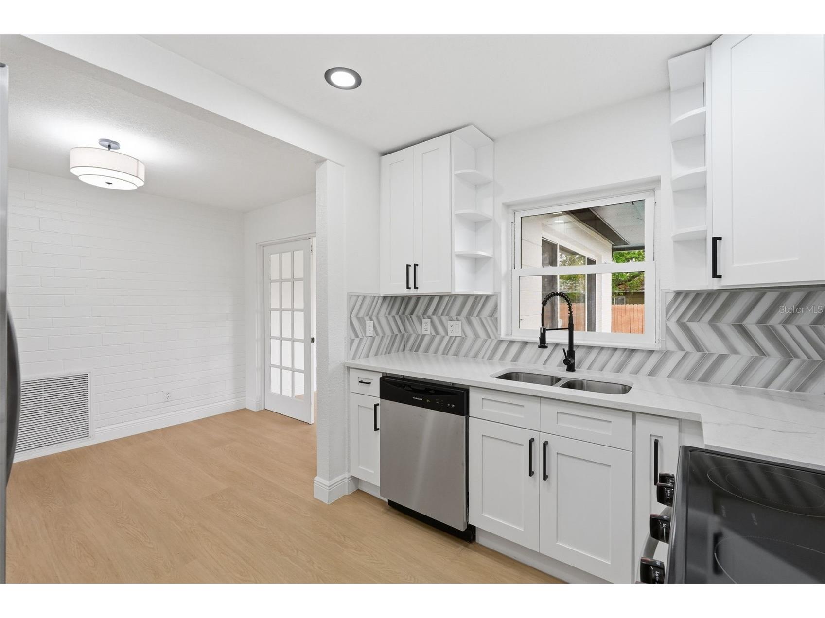 5347 30th Avenue N Saint Petersburg FL 33710 TB8483922 image8