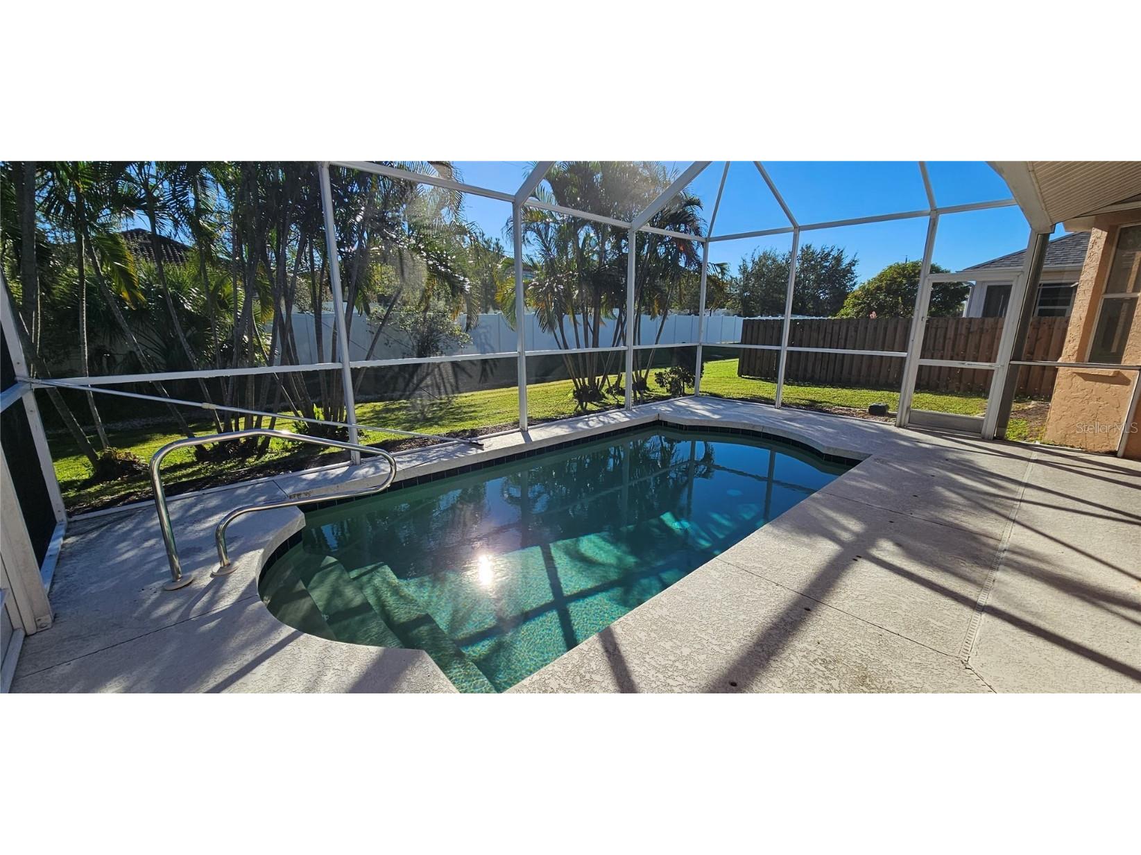 5349 Ashton Manor Drive Sarasota FL 34233 R4907247 image1