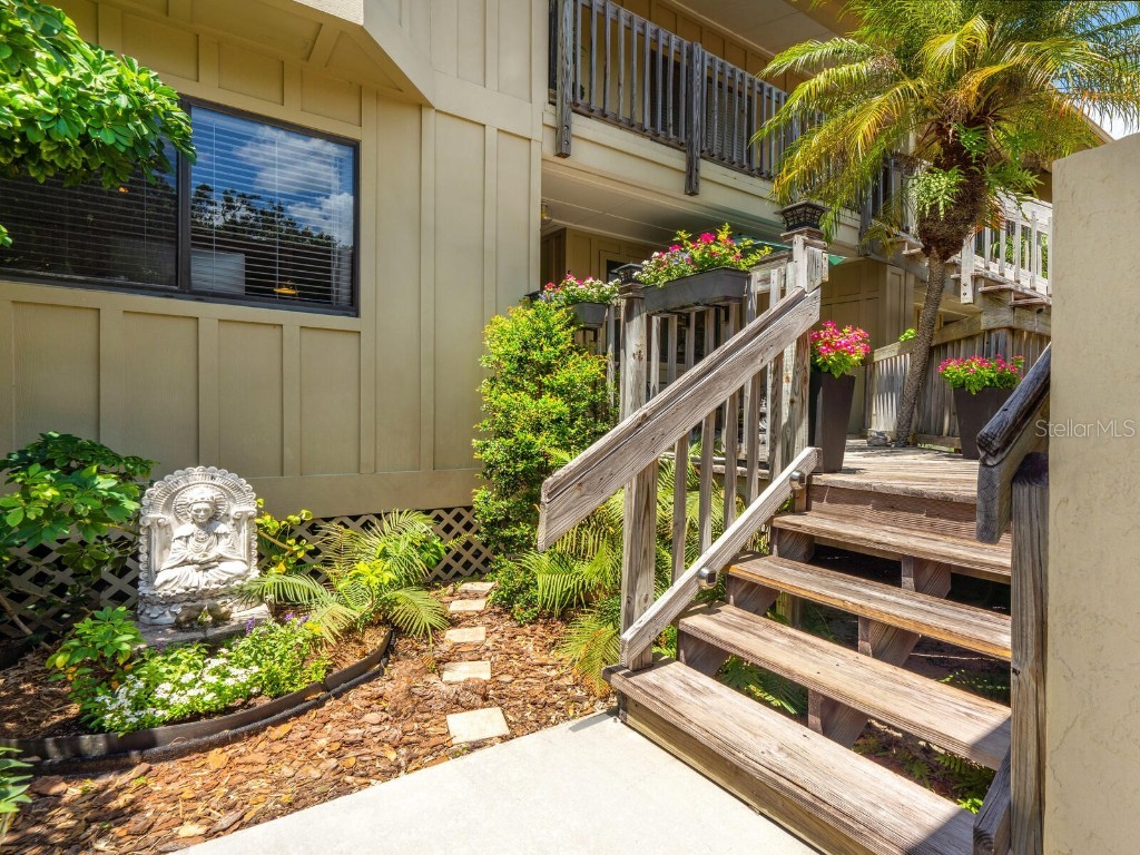 5349 Lake Arrowhead Trail #13 Sarasota FL 34231 A4576457 image1