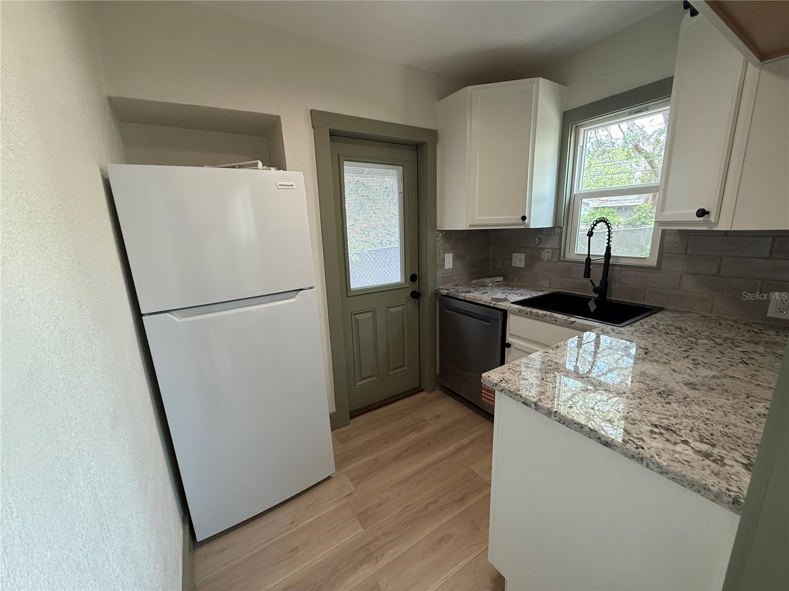 535 14th Avenue S Saint Petersburg FL 33701 TB8498384 image3