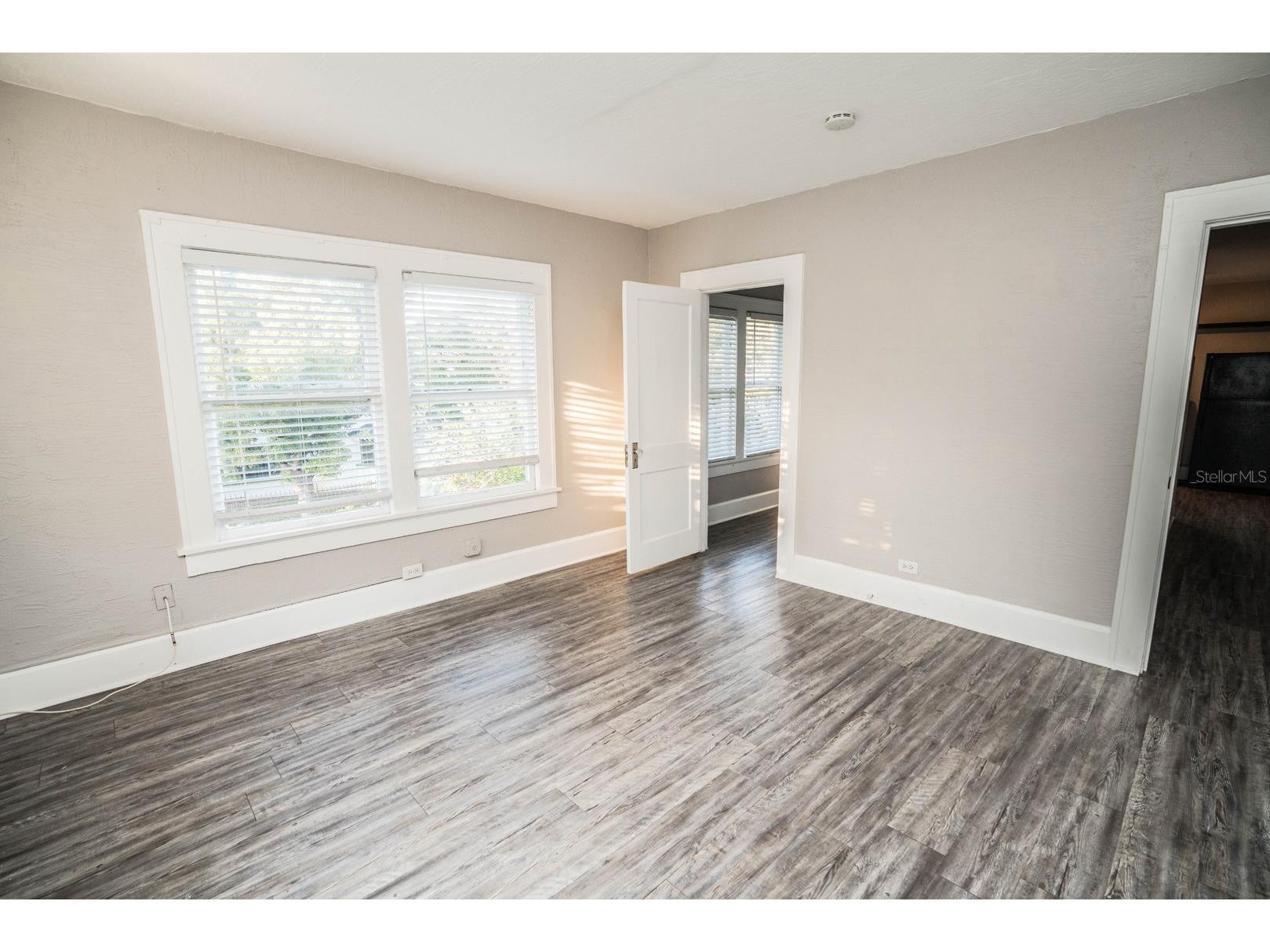 535 2nd Street N #4 Saint Petersburg FL 33701 TB8509121 image14