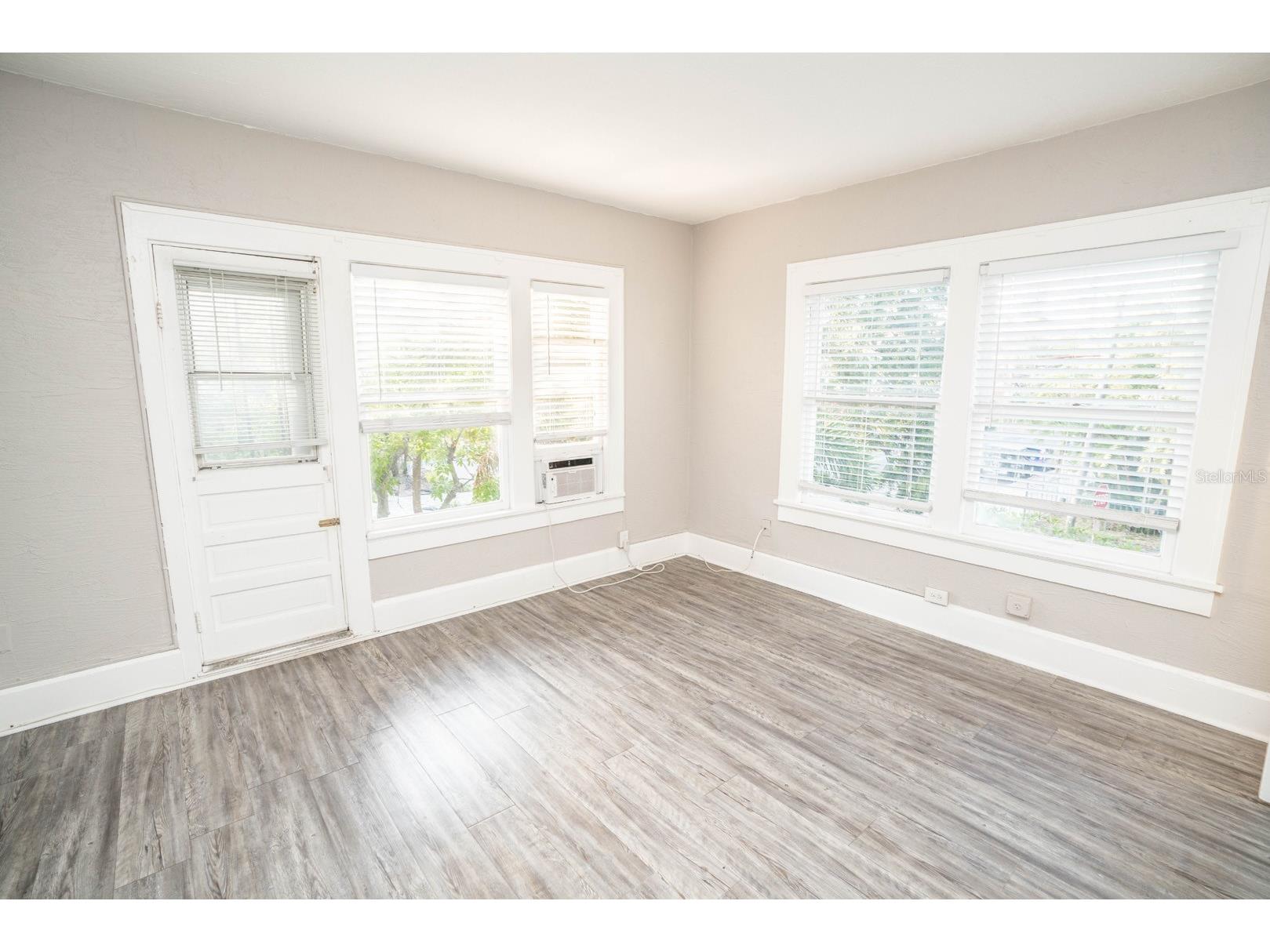 535 2nd Street N #4 Saint Petersburg FL 33701 TB8509121 image15