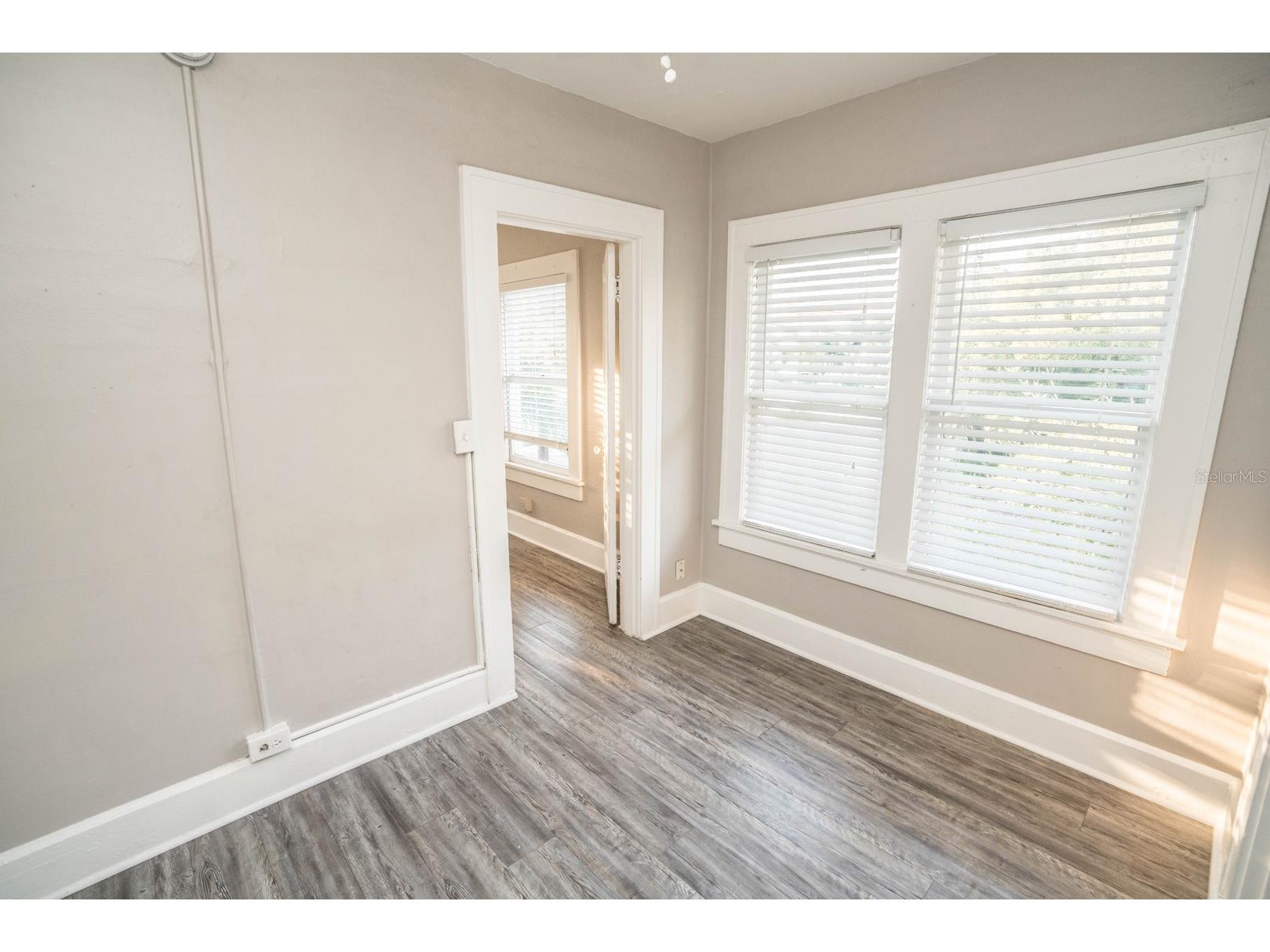 535 2nd Street N #4 Saint Petersburg FL 33701 TB8509121 image3