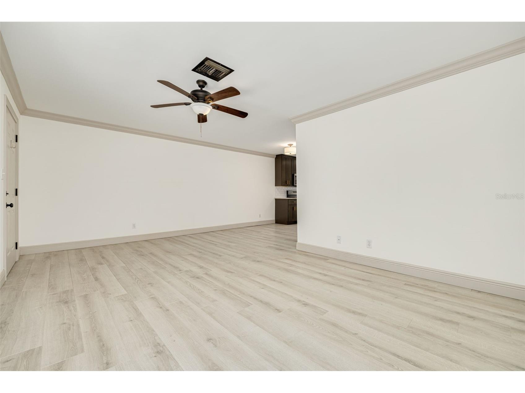 535 32nd Avenue N #5 Saint Petersburg FL 33704 TB8504313 image7