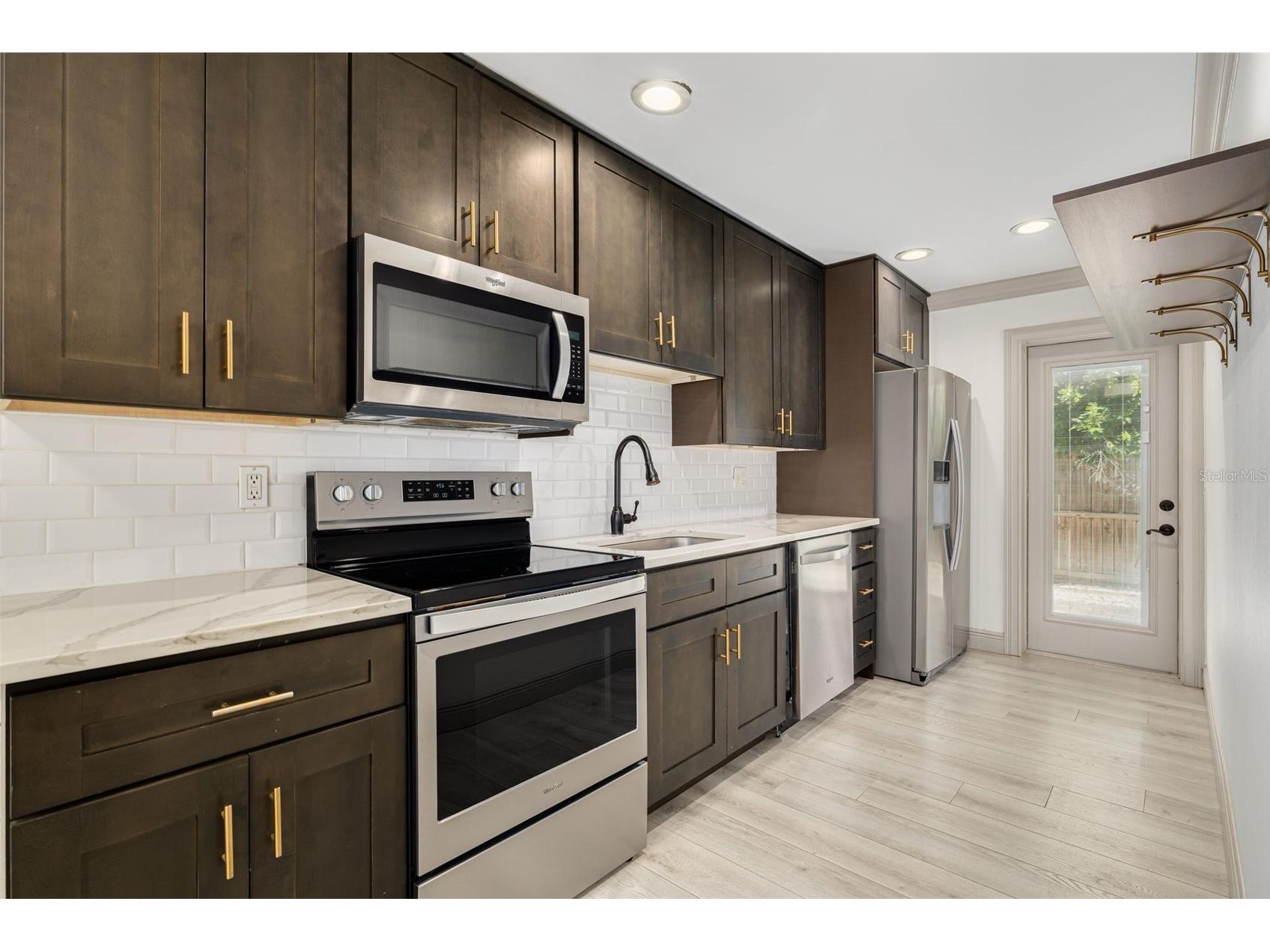 535 32nd Avenue N #5 Saint Petersburg FL 33704 TB8504313 image9