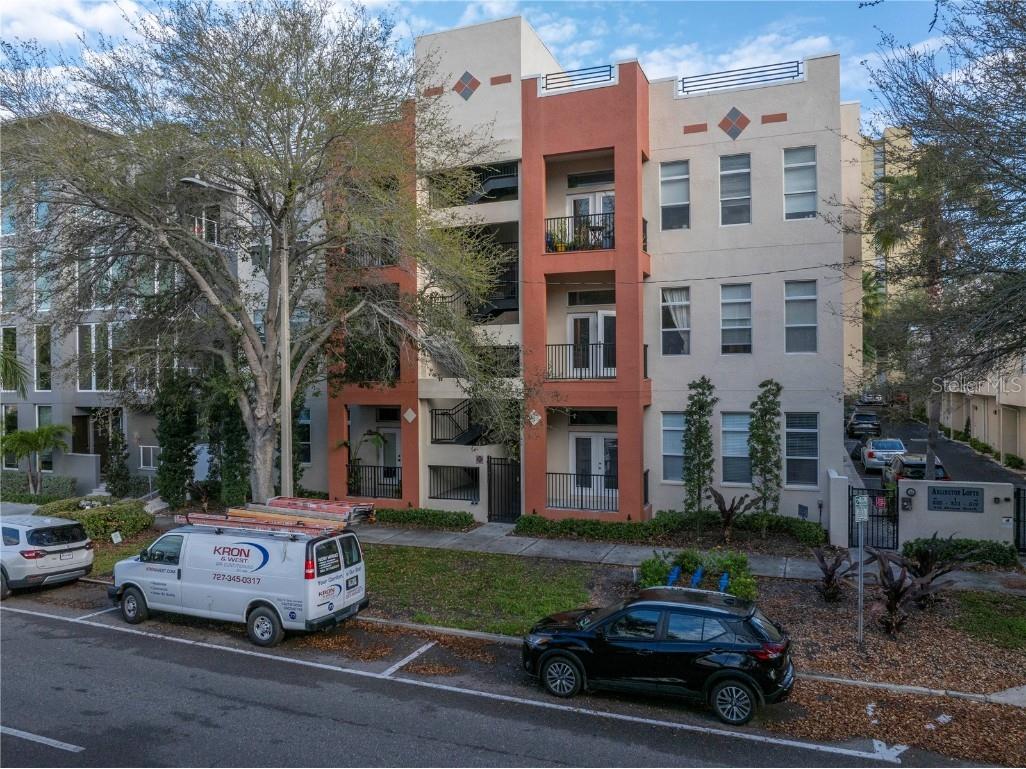 535 4th Avenue S #1 Saint Petersburg FL 33701 U8235381 image1