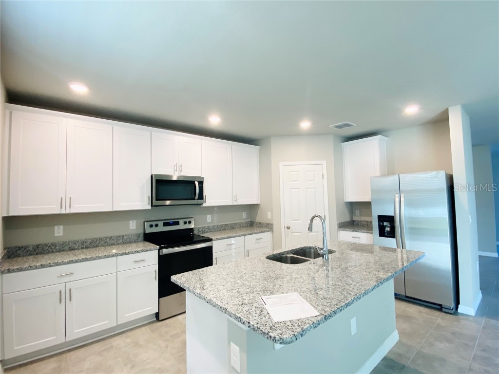 535 Amadoras Way Saint Cloud FL 34771 O6333864 image5