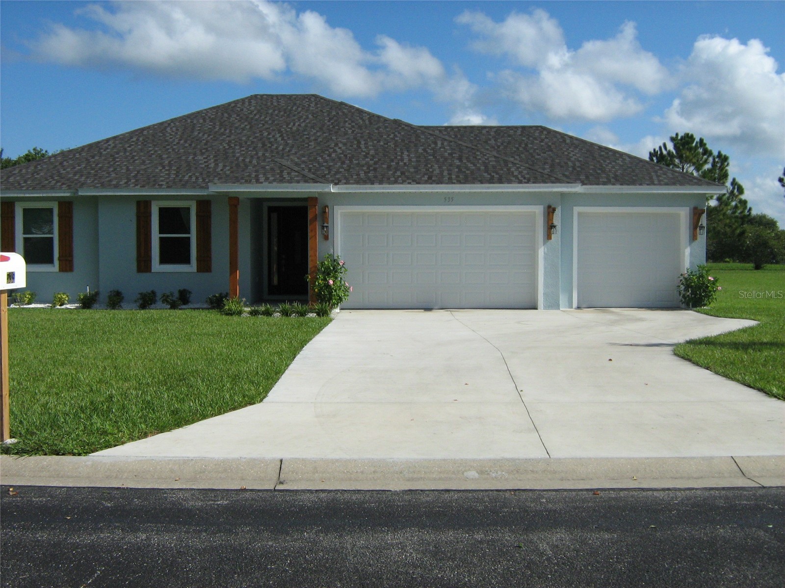 535 Dowling Circle Lady Lake FL 32159 W7885433 image1