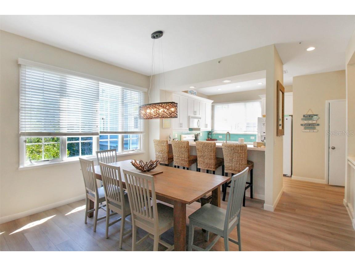 535 Forest Way Longboat Key FL 34228 A4655086 image15