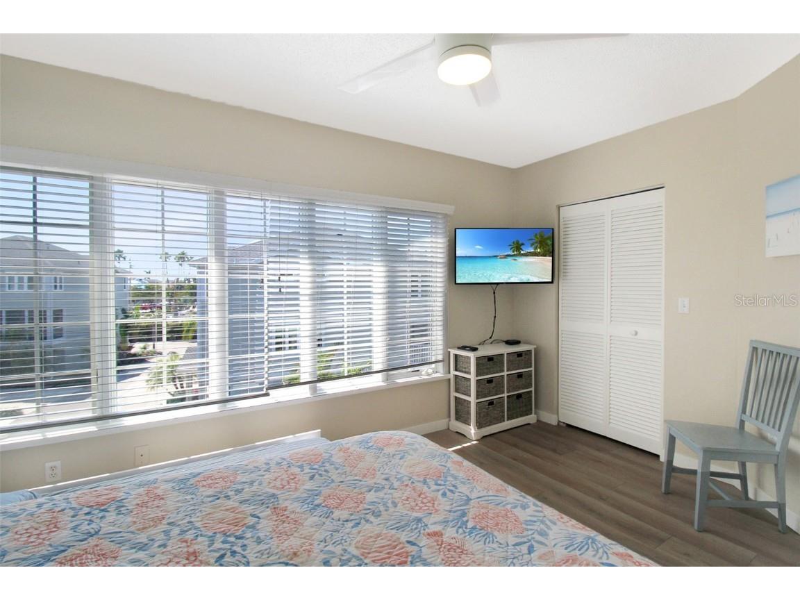 535 Forest Way Longboat Key FL 34228 A4655086 image46