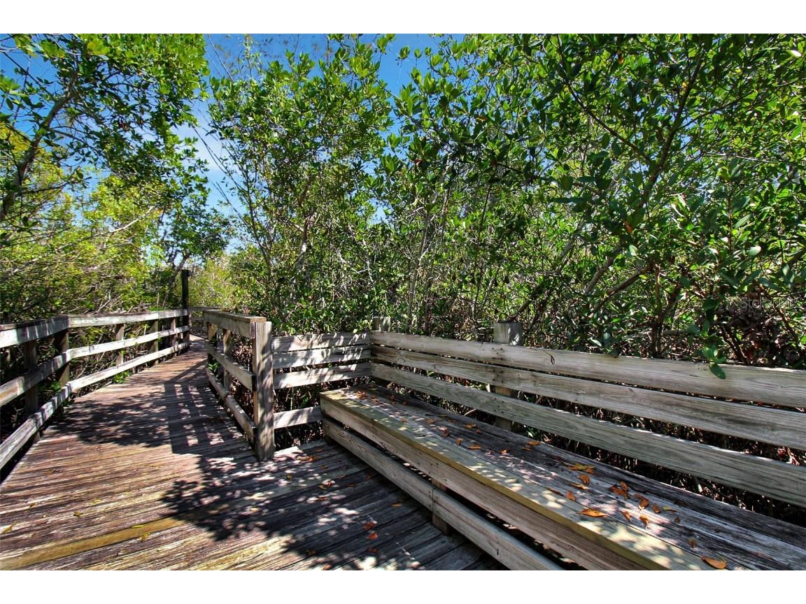 535 Forest Way Longboat Key FL 34228 A4655086 image48