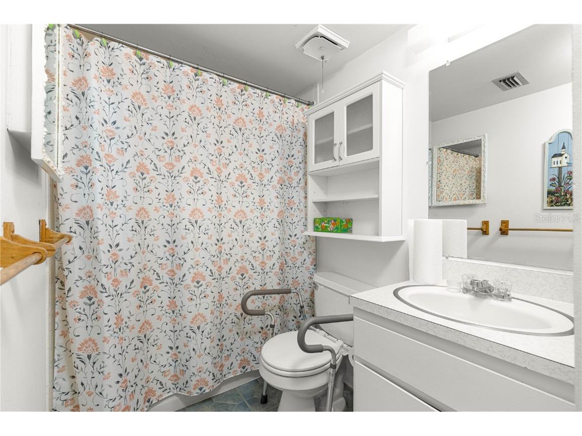 535 Midway Drive #B Ocala FL 34472 OM707813 image14