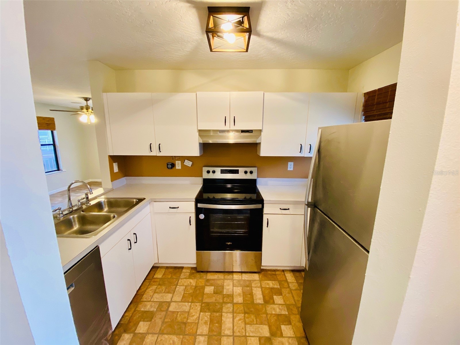 535 Minnow Court Kenansville FL 34739 W7883742 image2