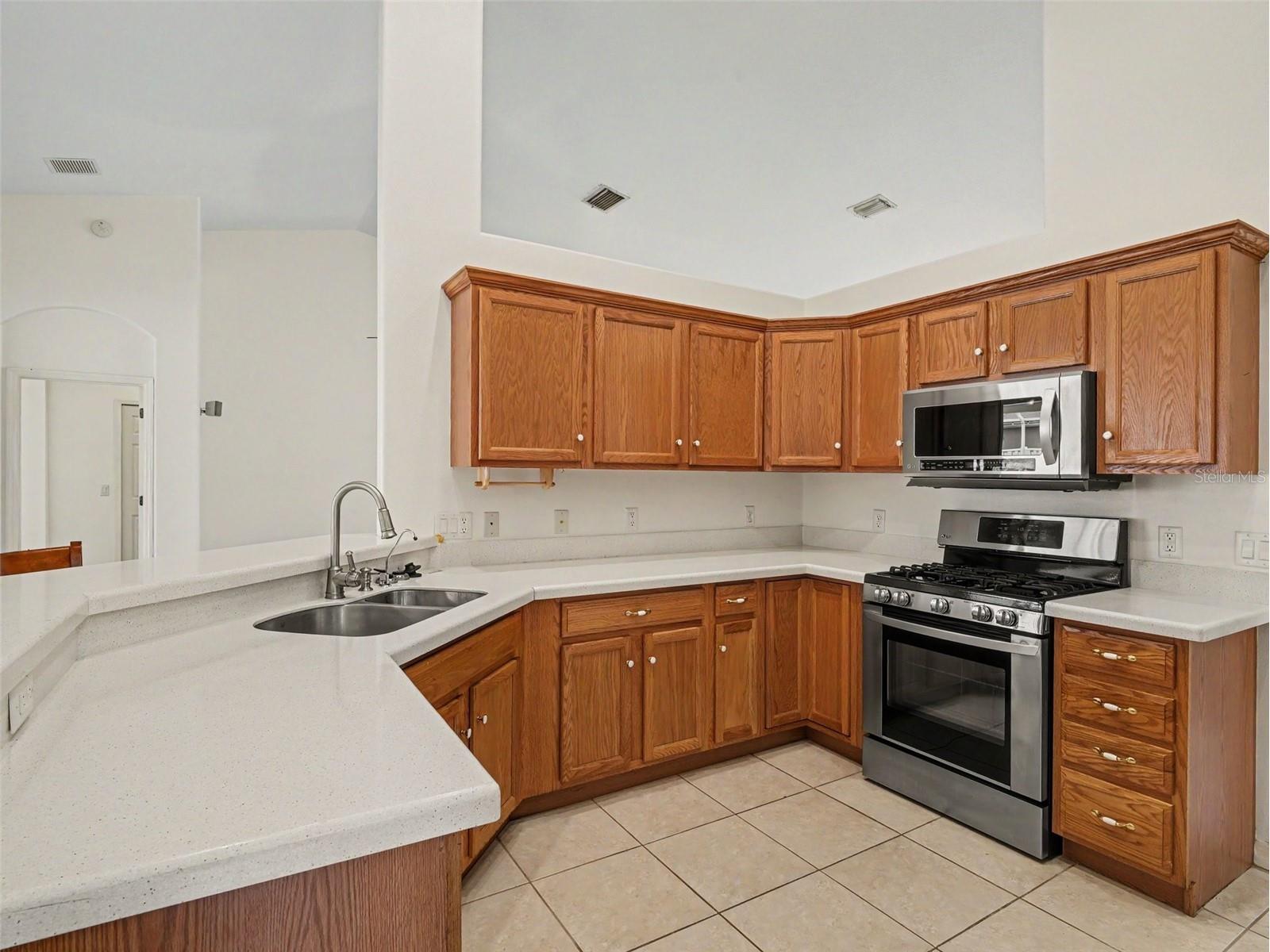 535 Planters Manor Way Bradenton FL 34212 TB8487107 image16
