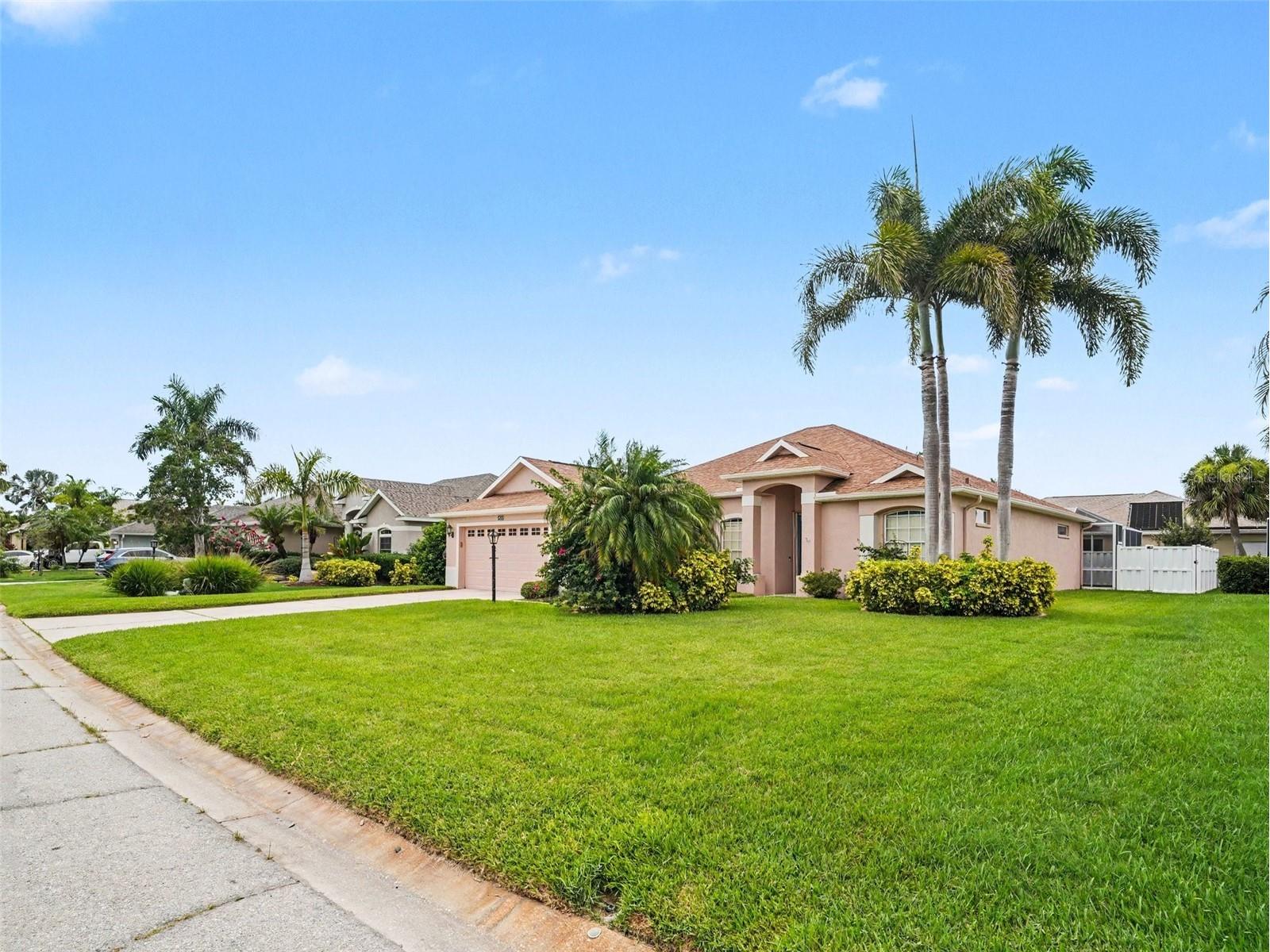 535 Planters Manor Way Bradenton FL 34212 TB8487107 image2