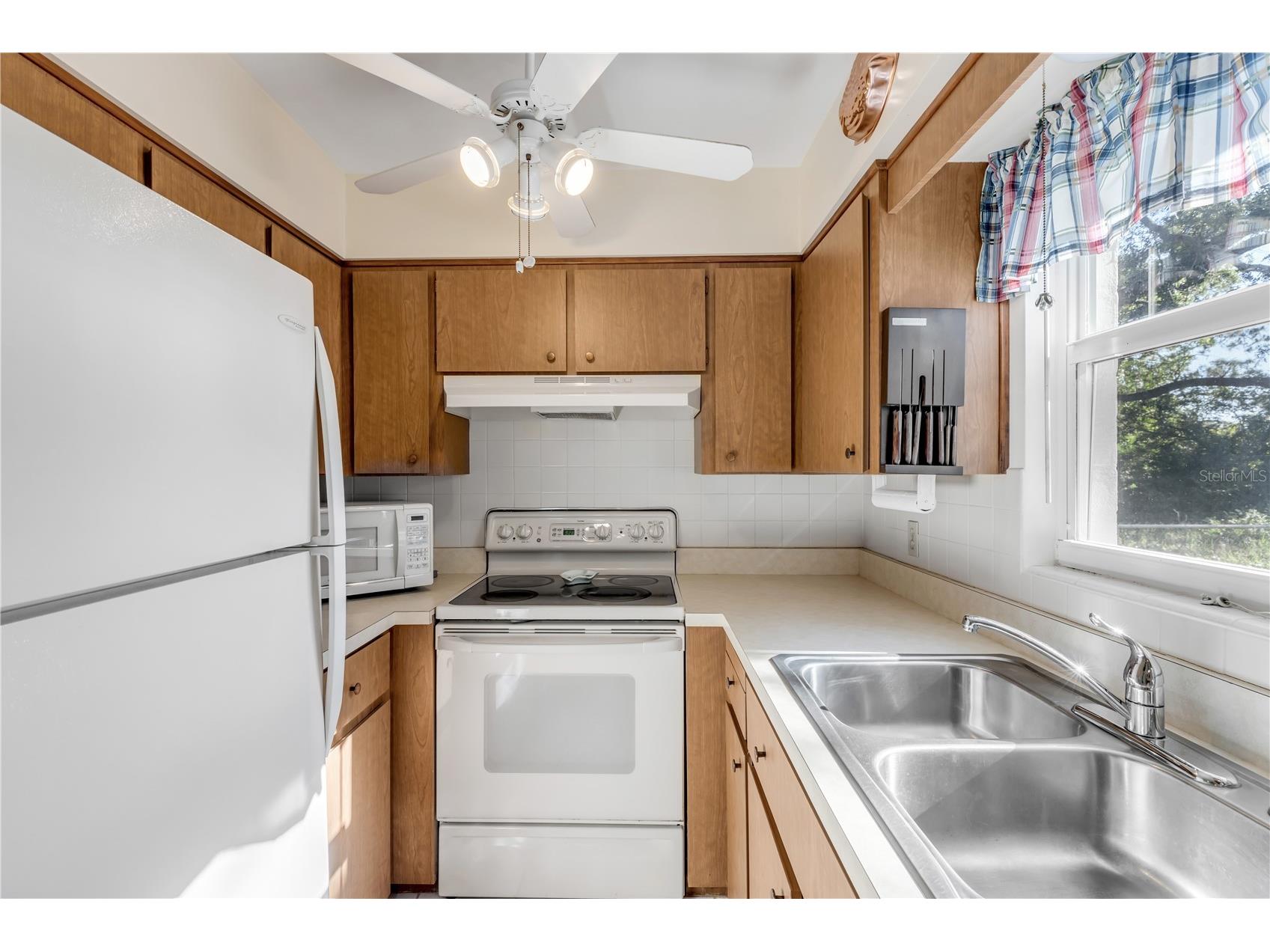 535 S Peninsula Avenue New Smyrna Beach FL 32169 NS1081307 image24