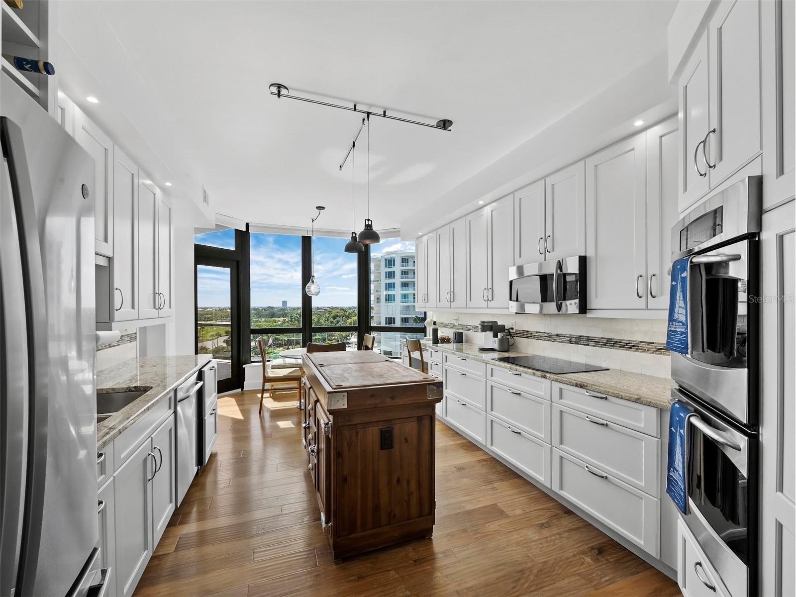535 Sanctuary Drive #A603 Longboat Key FL 34228 A4689260 image26