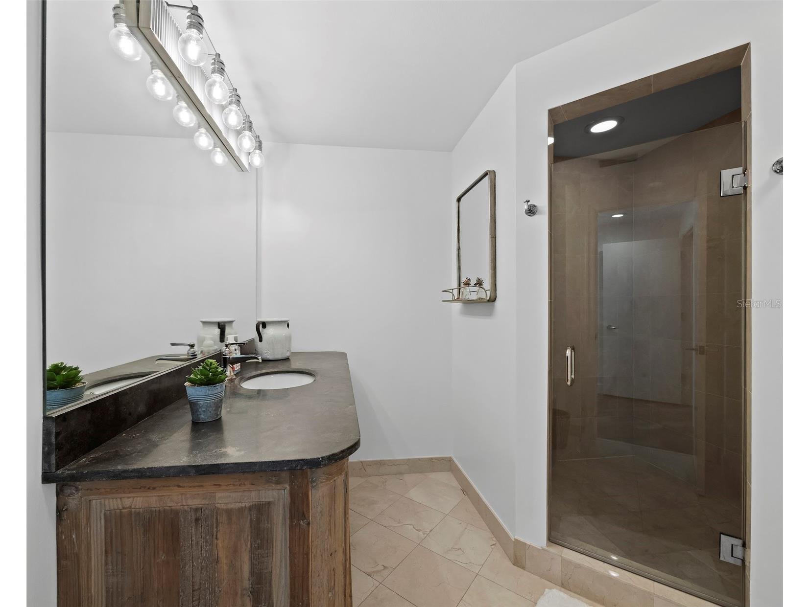 535 Sanctuary Drive #A603 Longboat Key FL 34228 A4689260 image32