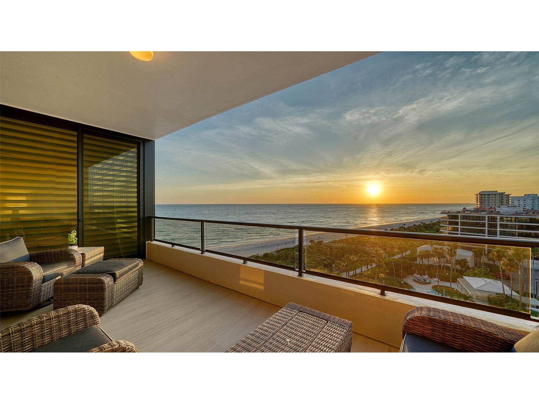 535 Sanctuary Drive #C807 Longboat Key FL 34228 - GULF OF MEXICO A4680240 image1