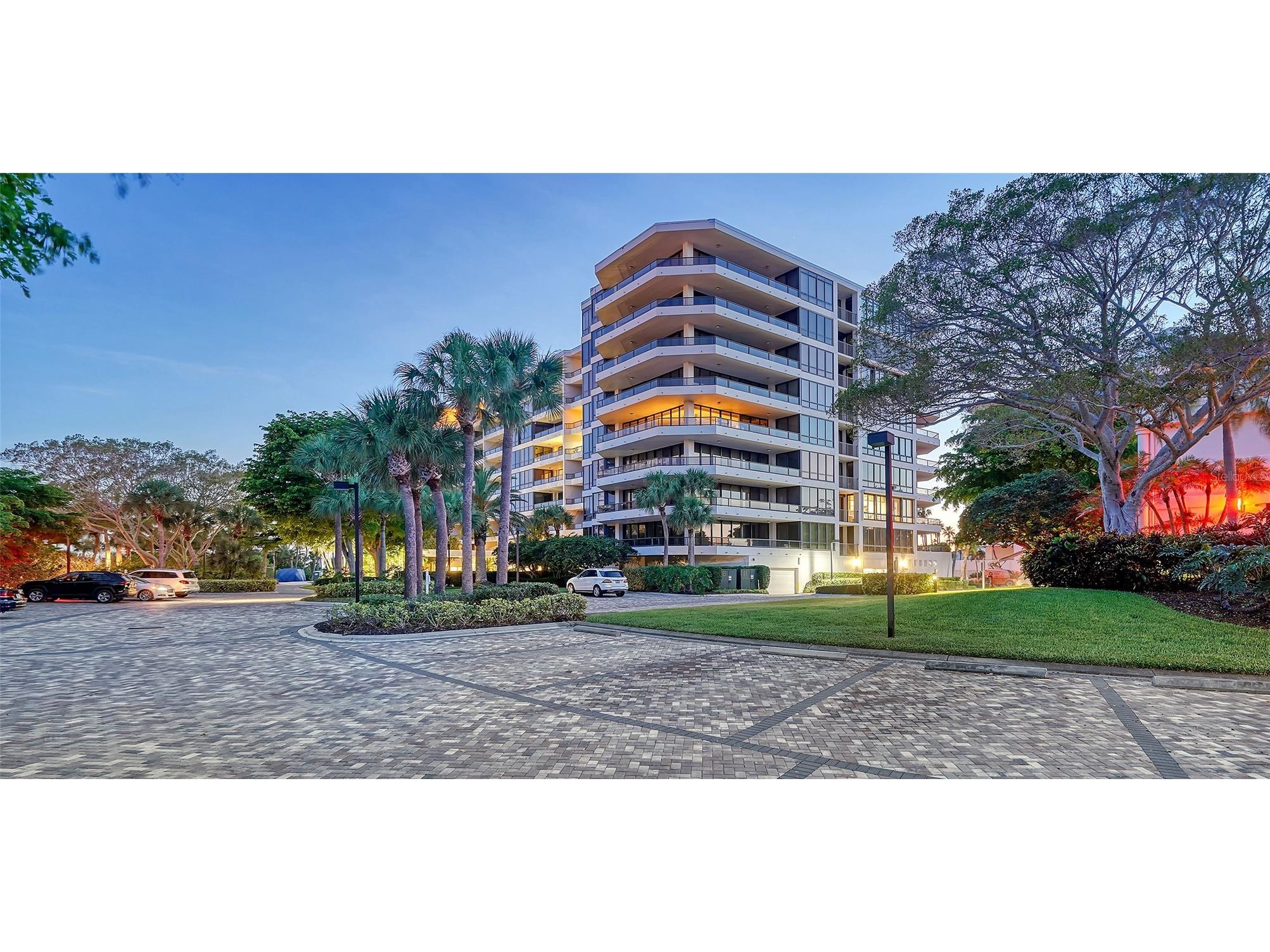 535 Sanctuary Drive #C807 Longboat Key FL 34228 - GULF OF MEXICO A4680240 image2