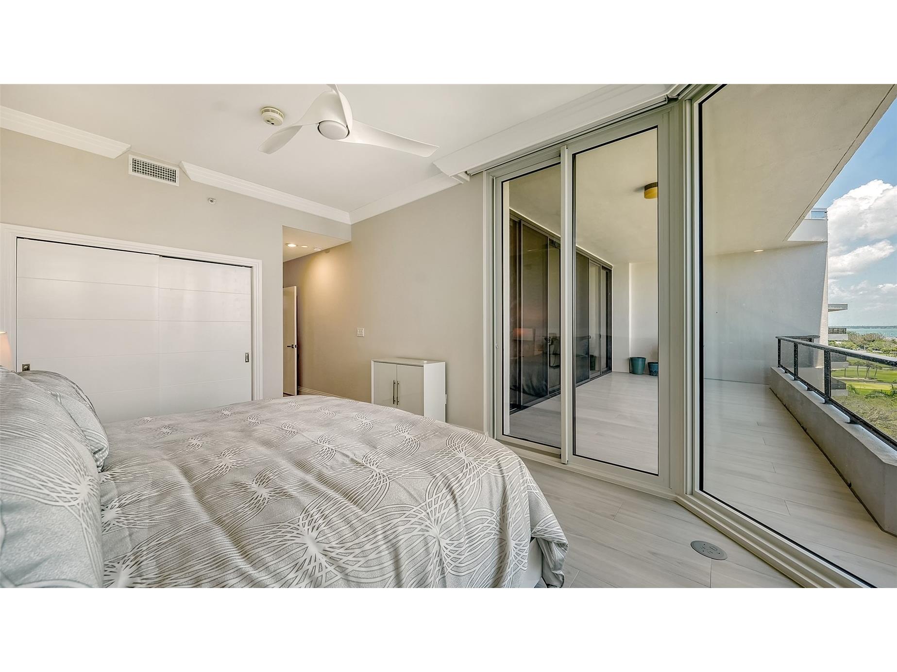 535 Sanctuary Drive #C807 Longboat Key FL 34228 - GULF OF MEXICO A4680240 image24