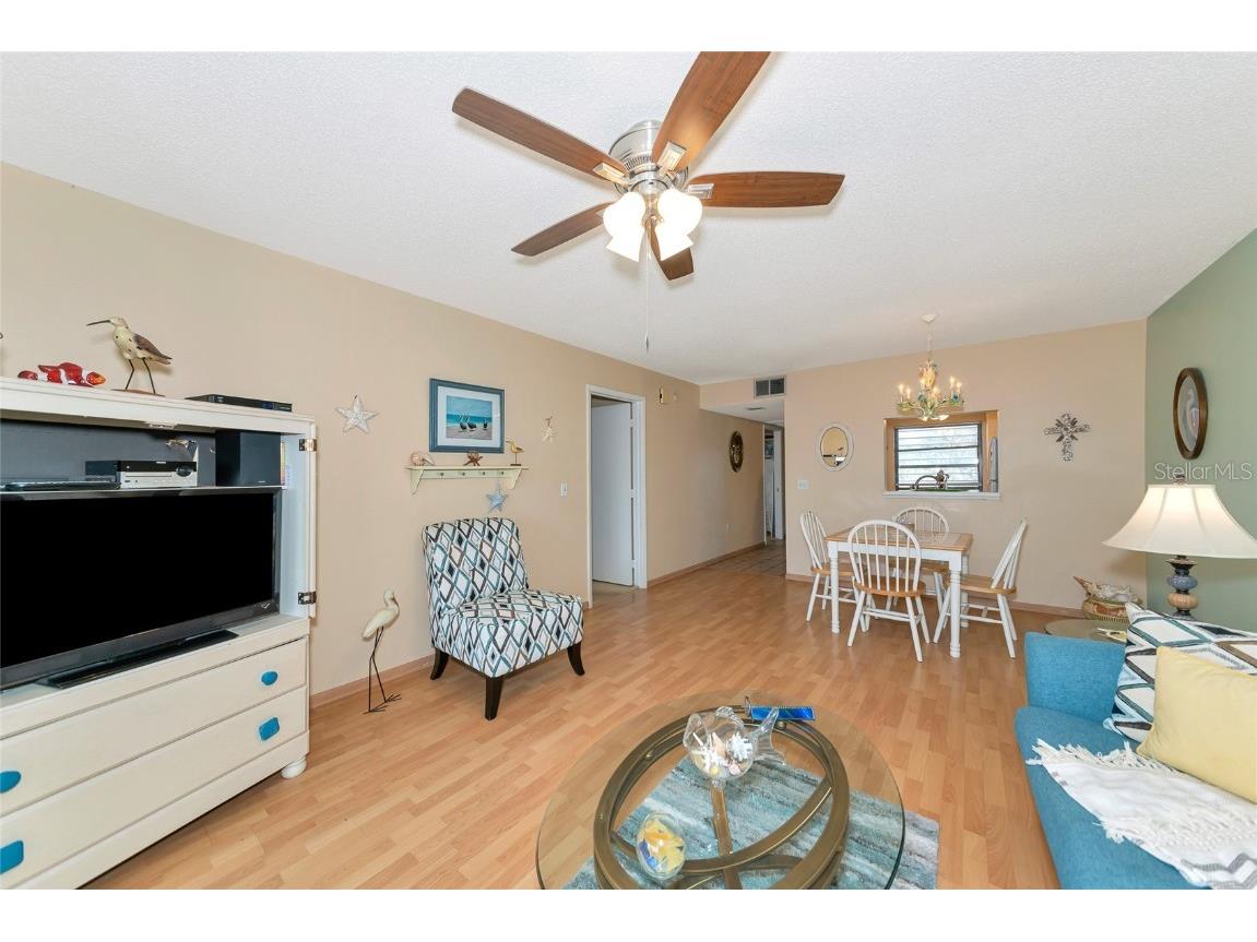 535 Spring Lakes Boulevard Bradenton FL 34210 A4638604 image16