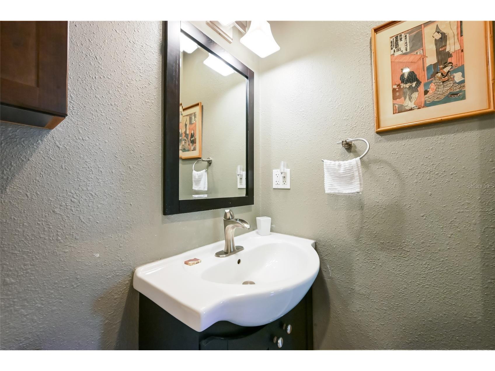 535 Sutton Place Longboat Key FL 34228 A4678021 image27