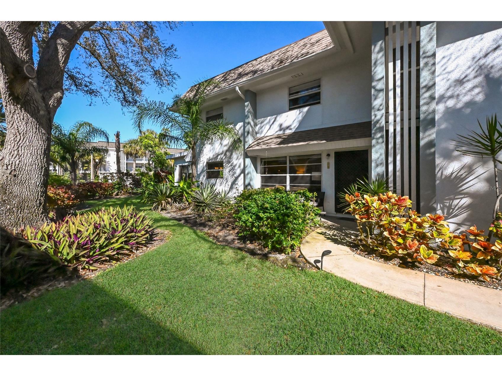 535 Sutton Place Longboat Key FL 34228 A4678021 image4