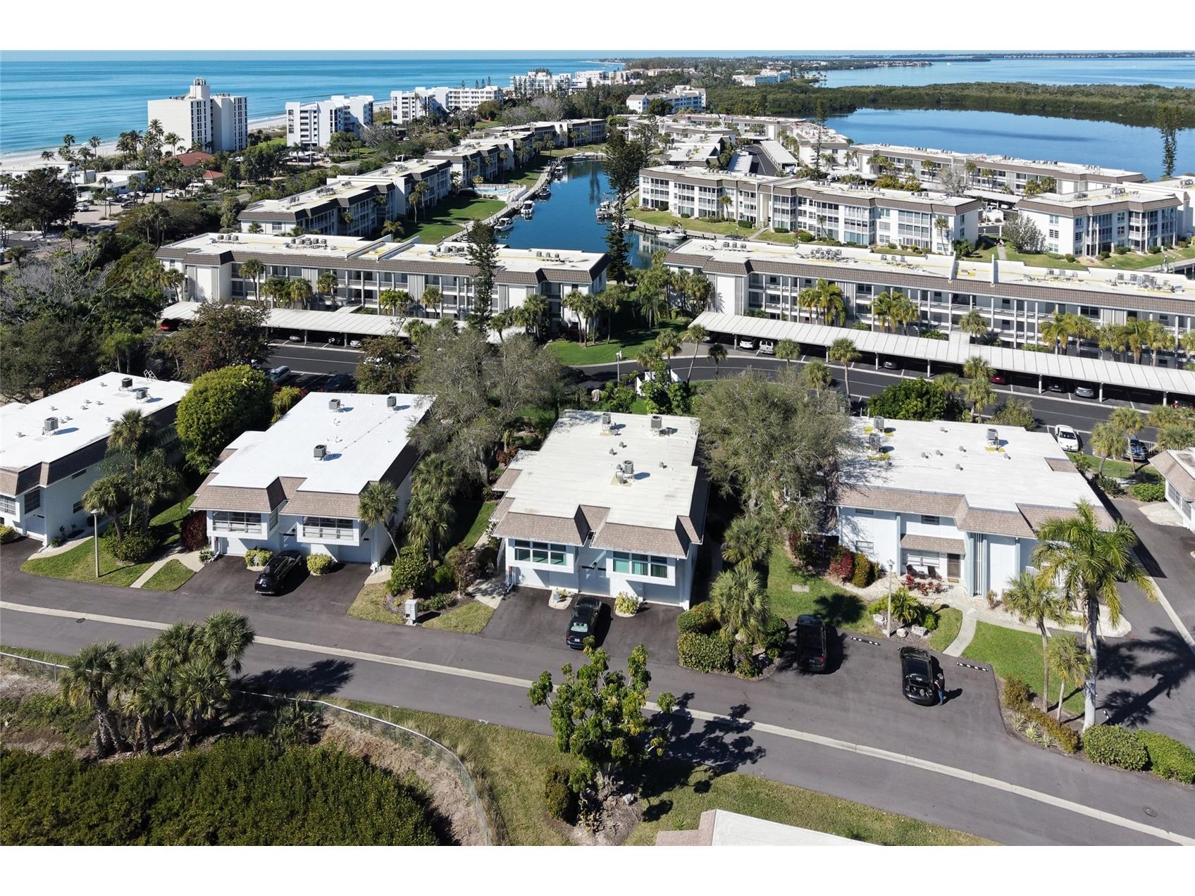 535 Sutton Place Longboat Key FL 34228 A4678021 image45