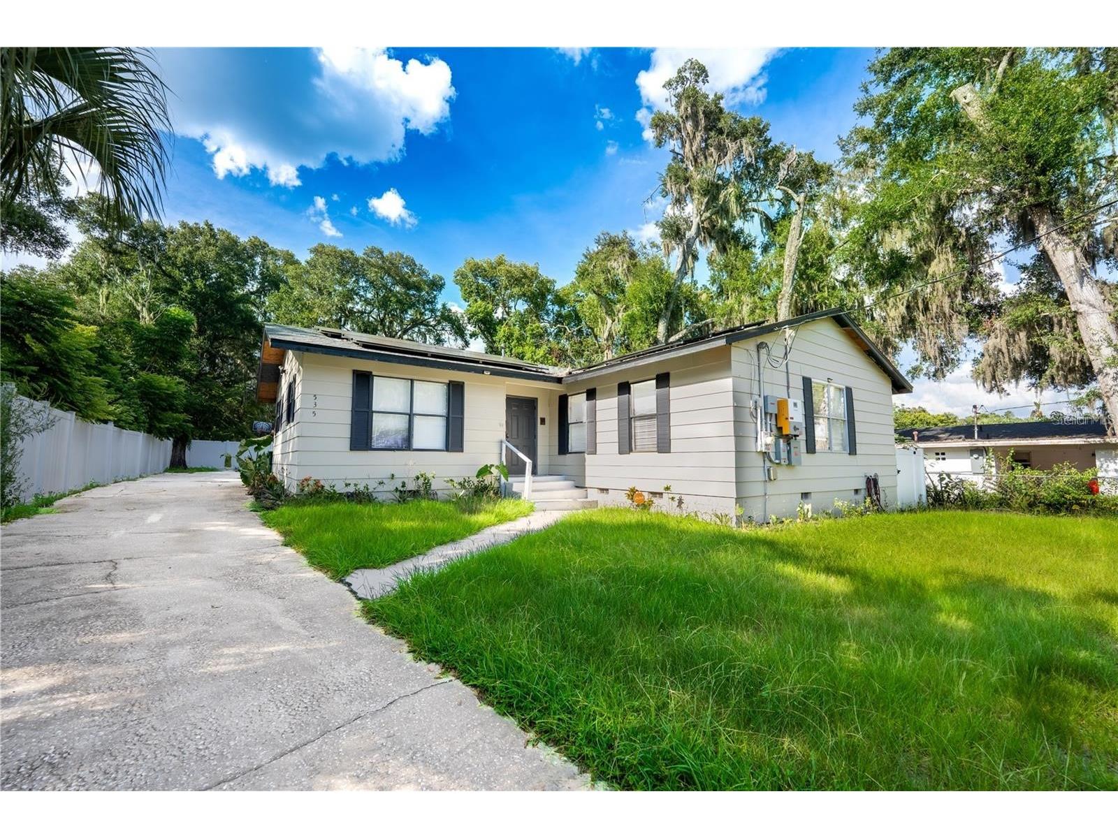 535 W Division Street Deland FL 32720 O6376531 image1