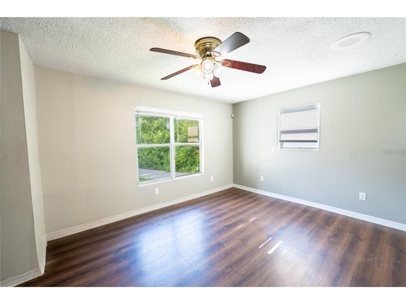 535 W Division Street Deland FL 32720 O6376531 image4