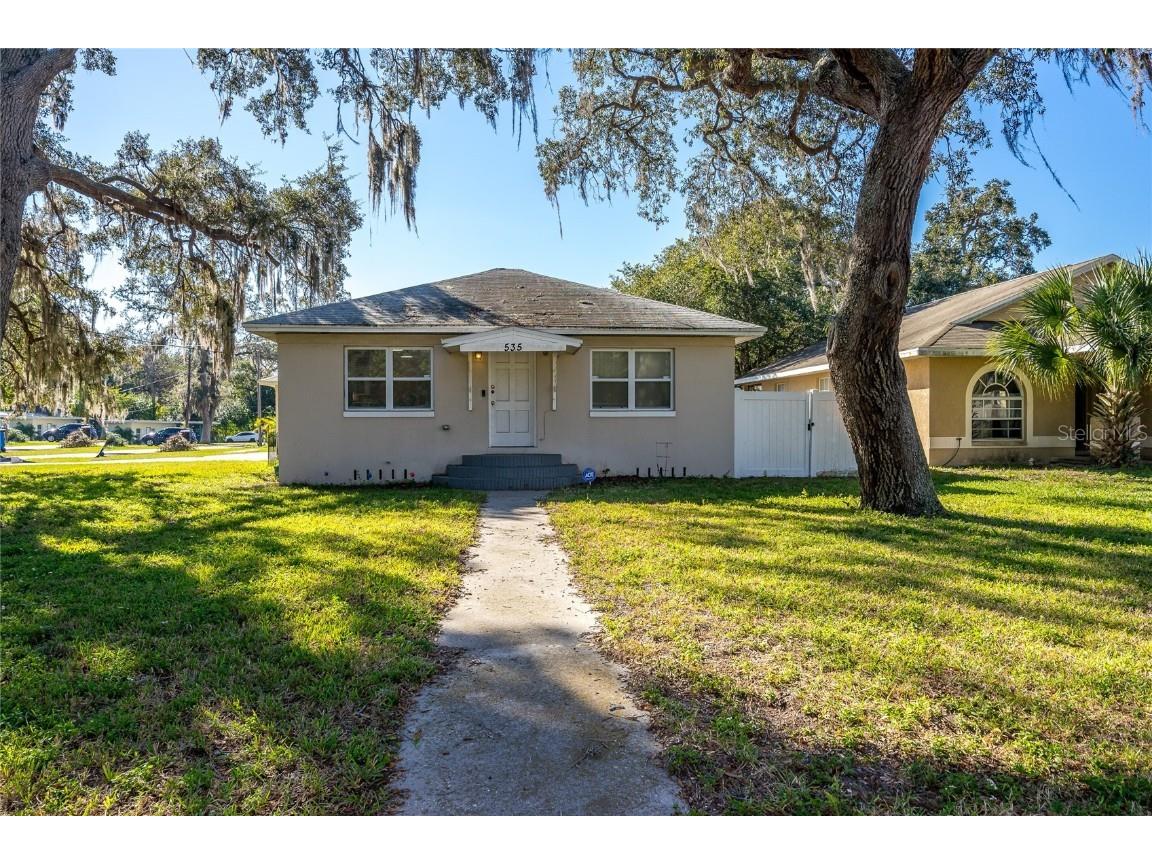 535 Woodlawn Street N Clearwater FL 33756 U8187314 image1