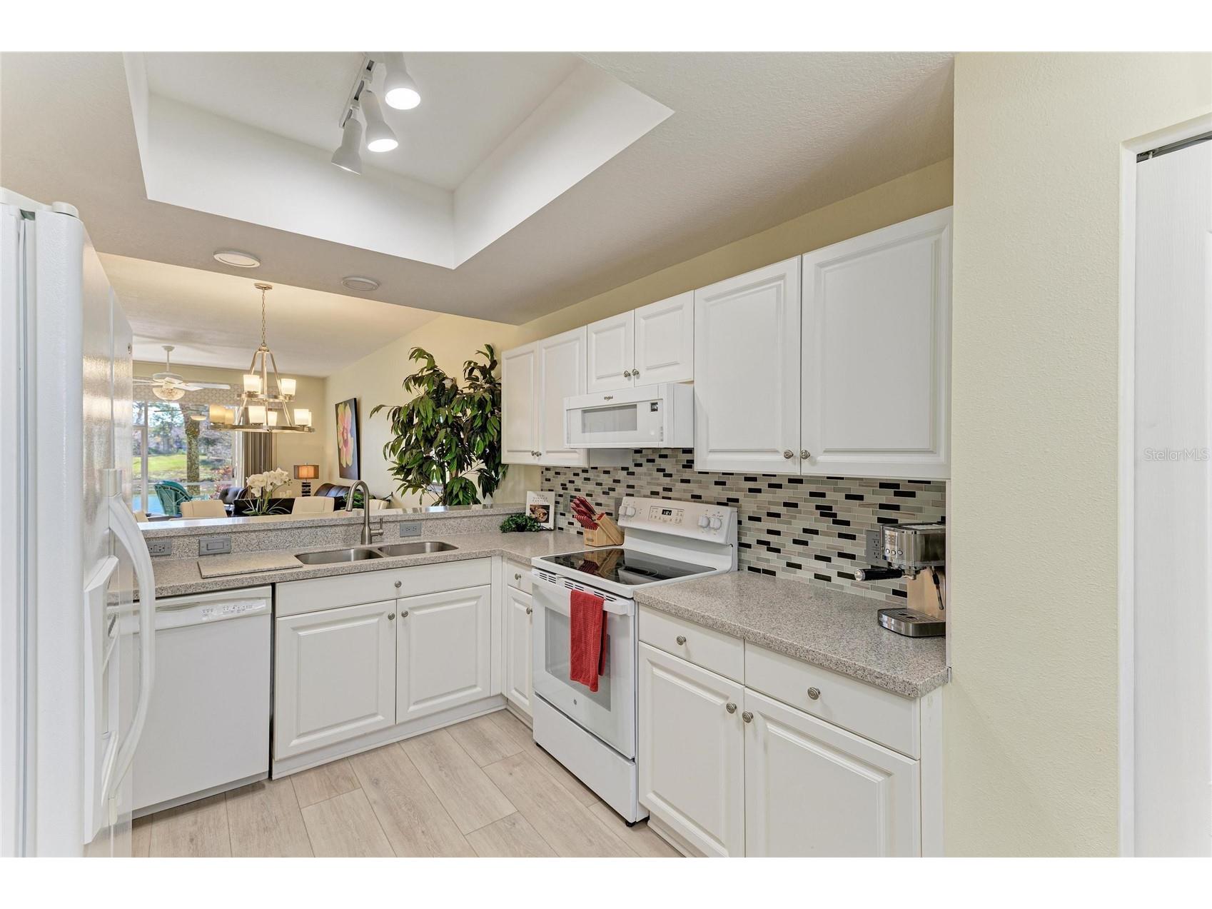 5350 Hyland Hills Avenue #2512 Sarasota FL 34241 A4681515 image14