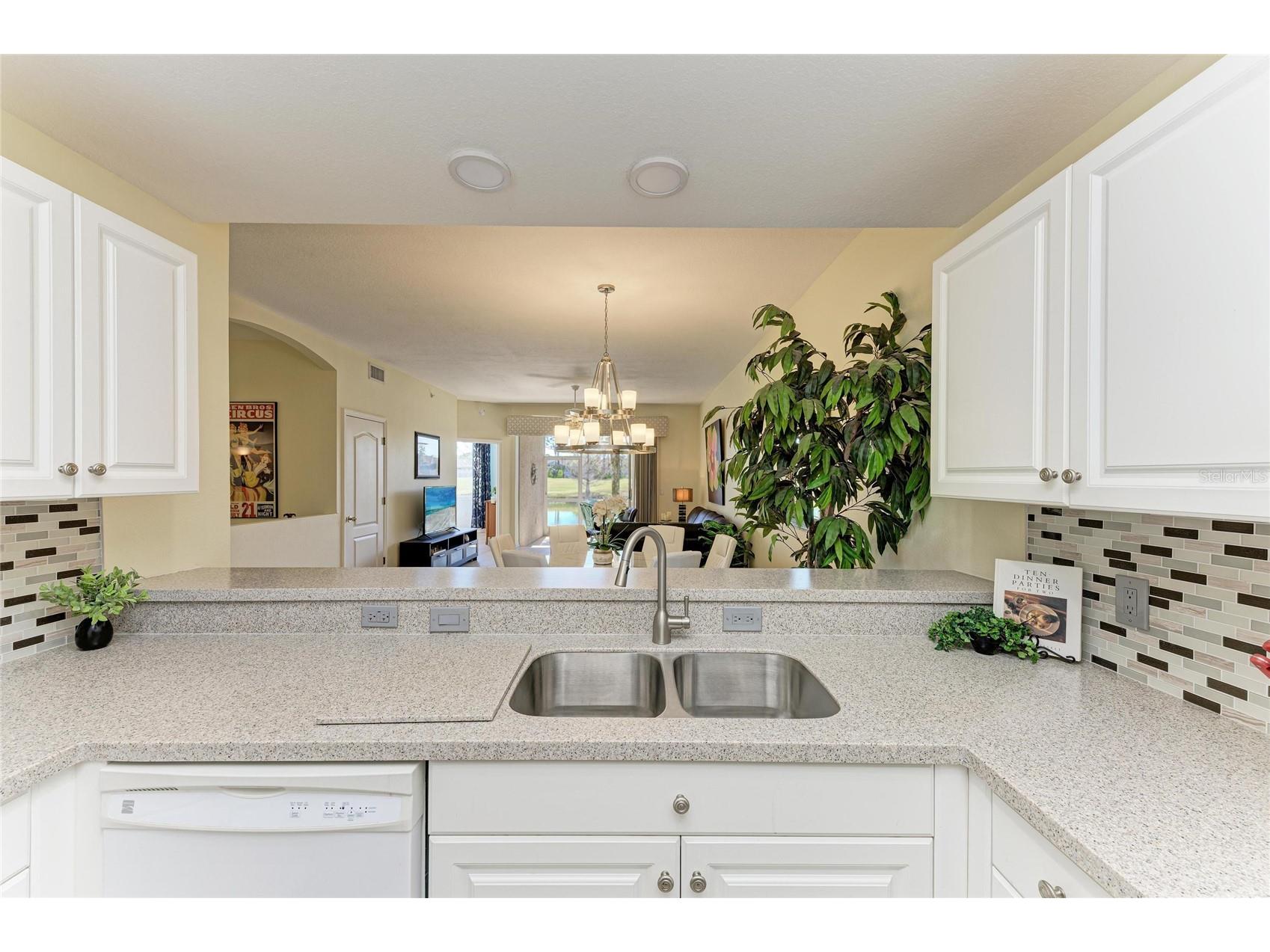 5350 Hyland Hills Avenue #2512 Sarasota FL 34241 A4681515 image17
