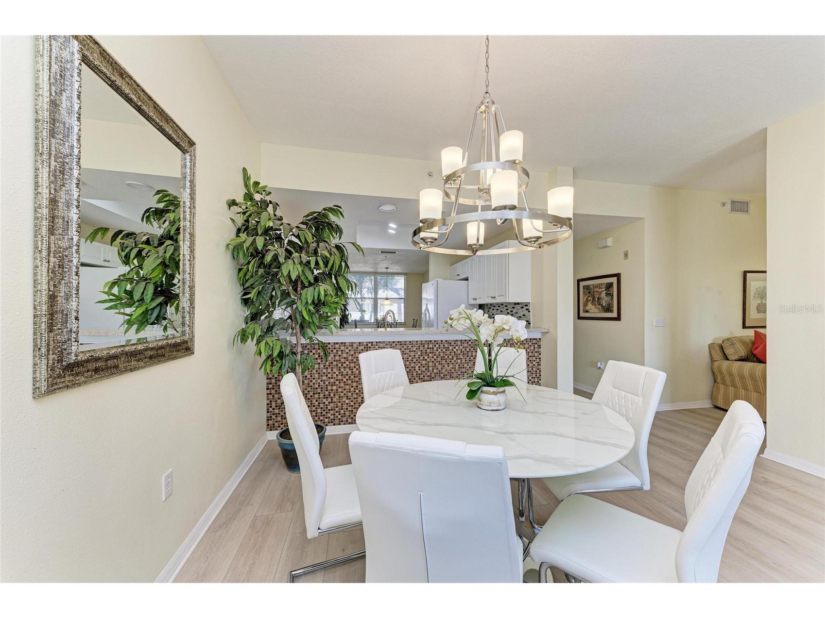5350 Hyland Hills Avenue #2512 Sarasota FL 34241 A4681515 image8
