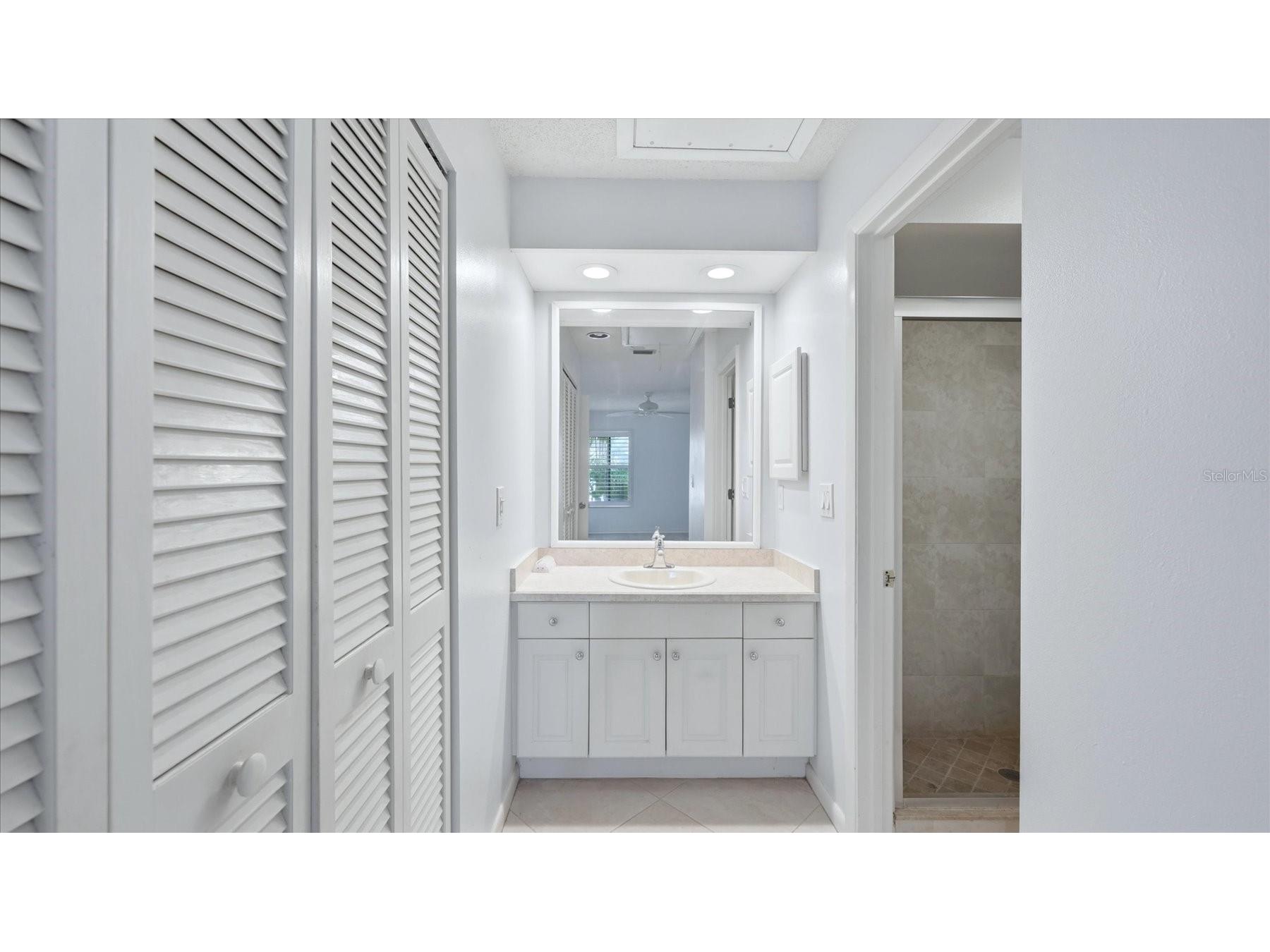 5350 Myrtle #48 Sarasota FL 34235 A4700437 image27