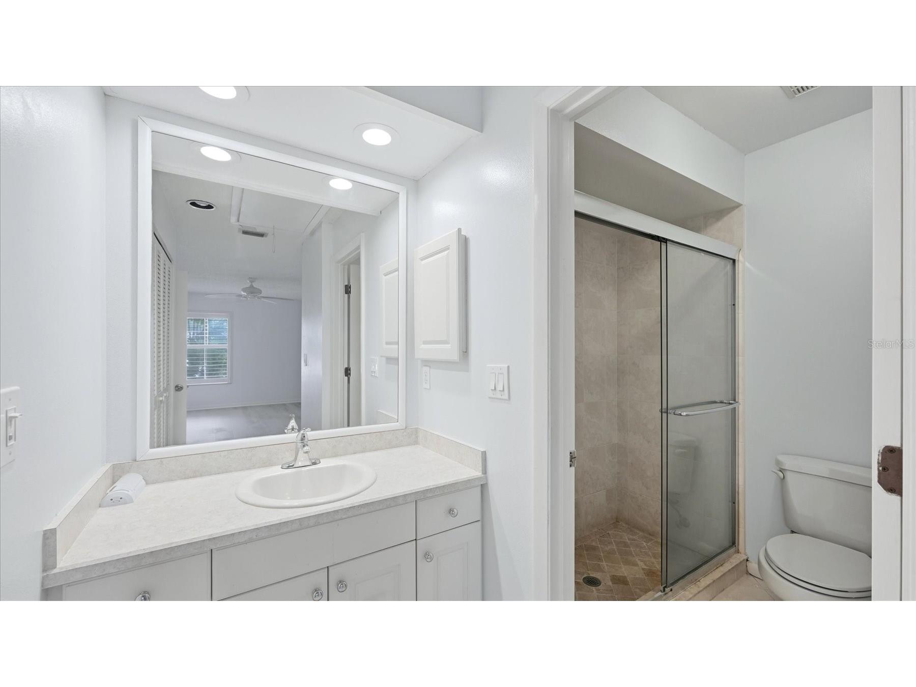 5350 Myrtle #48 Sarasota FL 34235 A4700437 image28