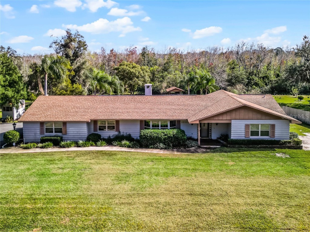 5351 Magnolia Ridge Road Fruitland Park FL 34731 - LAKE GRIFFIN G5090583 image1