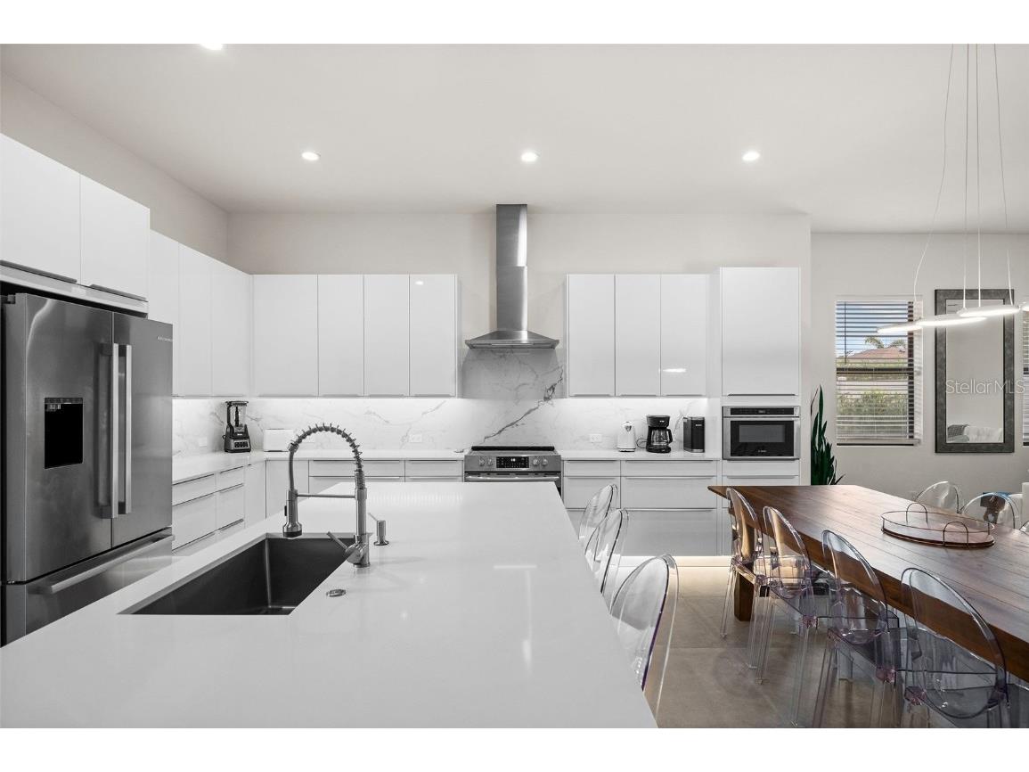 5351 Moeller Avenue Sarasota FL 34233 A4638260 image13