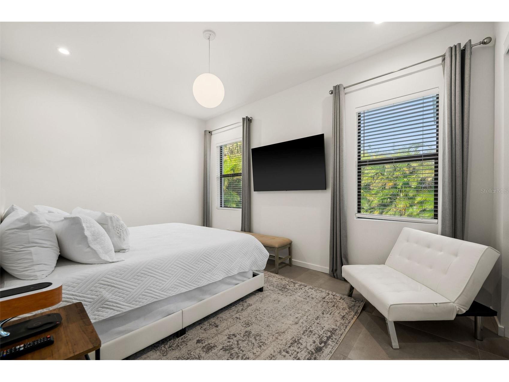 5351 Moeller Avenue Sarasota FL 34233 A4689390 image14