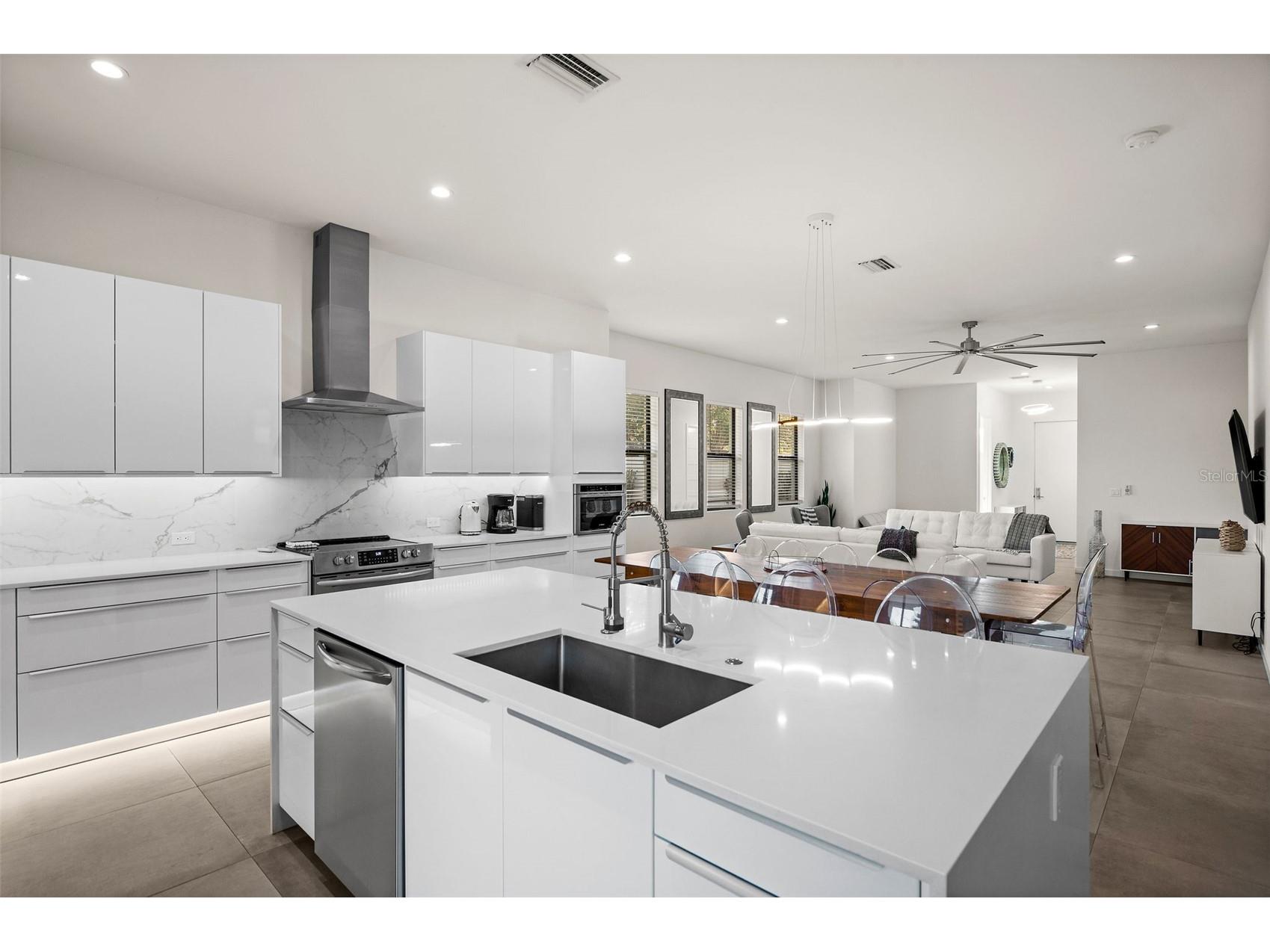 5351 Moeller Avenue Sarasota FL 34233 A4695419 image10