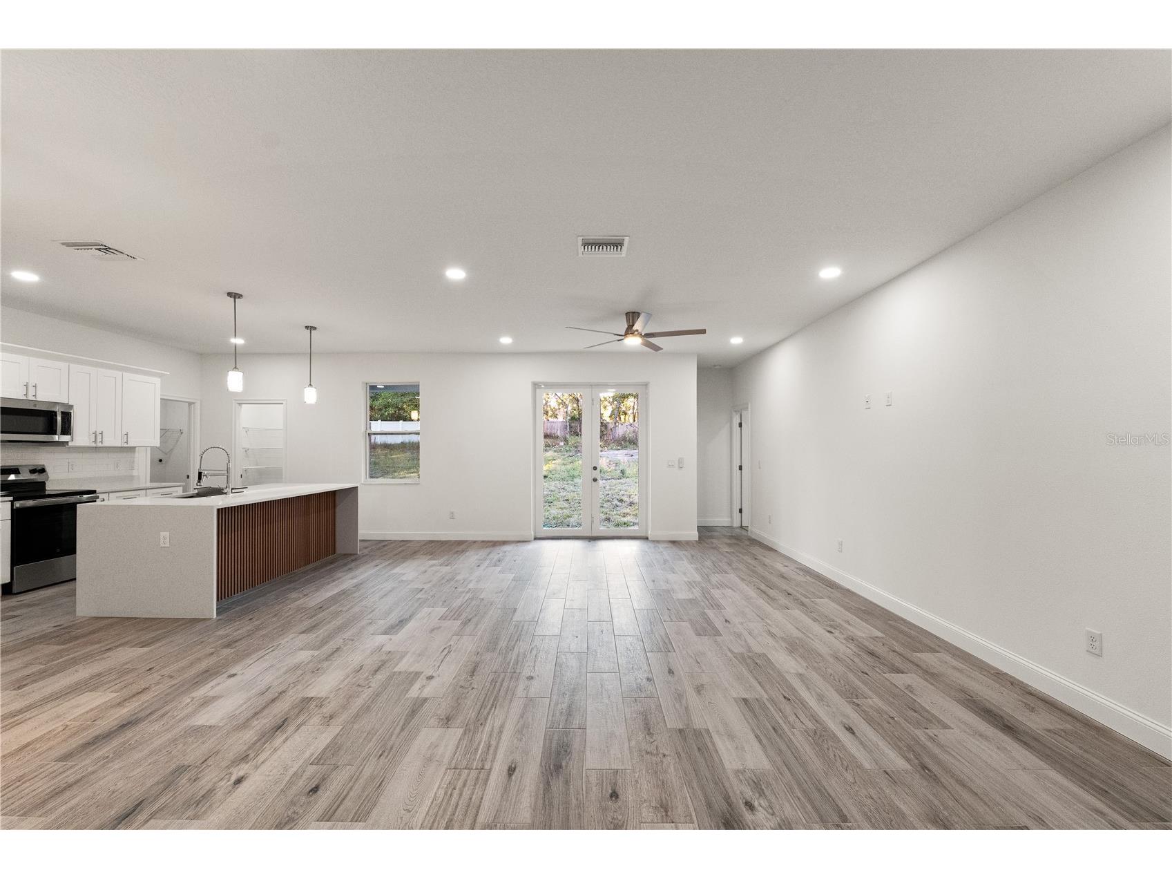 5352 Lowell Avenue Spring Hill FL 34609 TB8528205 image2