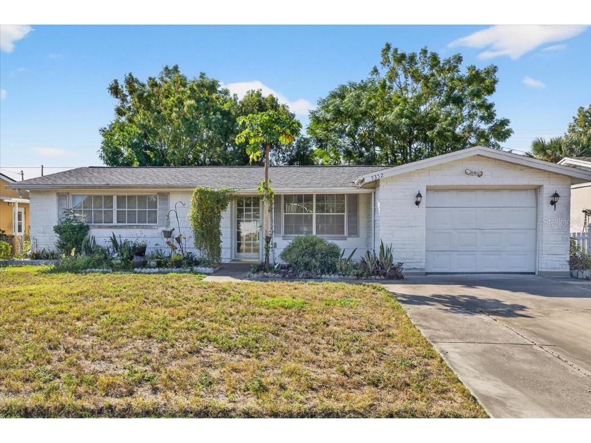 5352 Mosaic Drive Holiday FL 34690 W7880080 image1