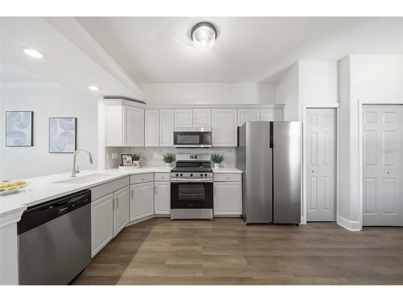 5352 Neil Drive Saint Petersburg FL 33714 TB8488342 image4