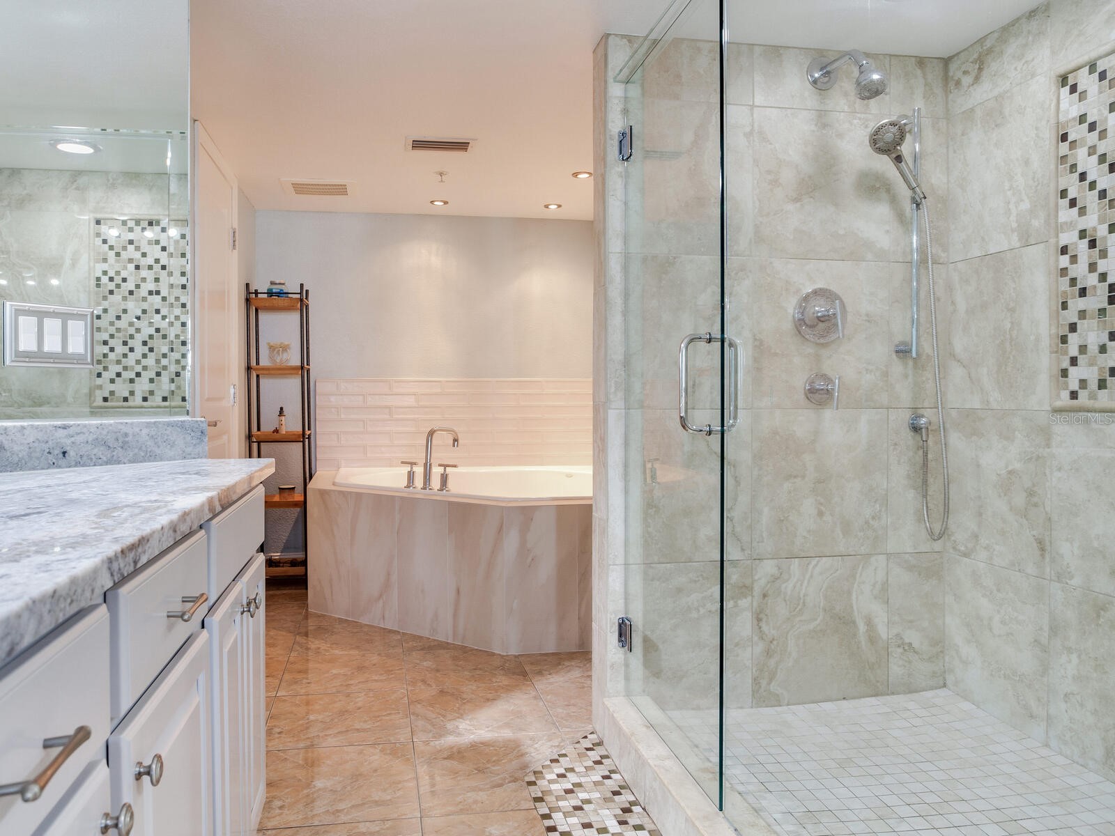 5353 Gulf Boulevard #B202 Saint Pete Beach FL 33706 - BOCA CIEGA BAY TB8460853 image43