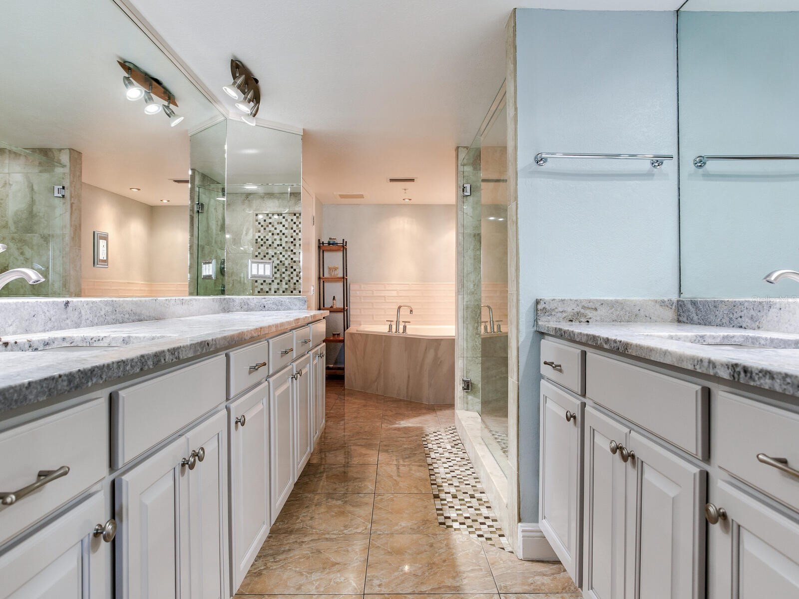 5353 Gulf Boulevard #B202 Saint Pete Beach FL 33706 - BOCA CIEGA BAY TB8460853 image8