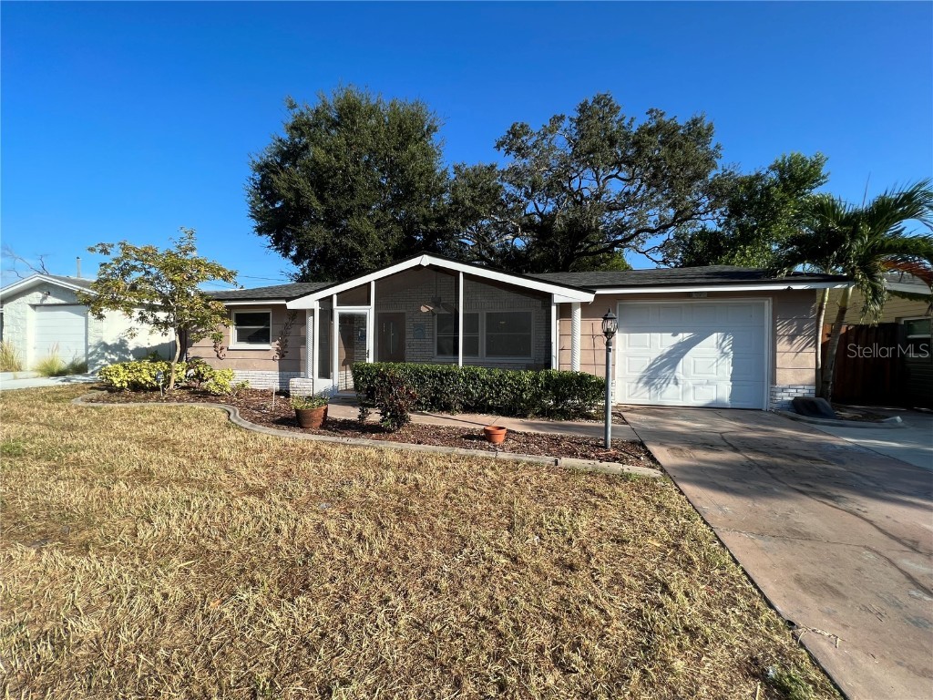 5353 Mosaic Drive Holiday FL 34690 W7838719 image1