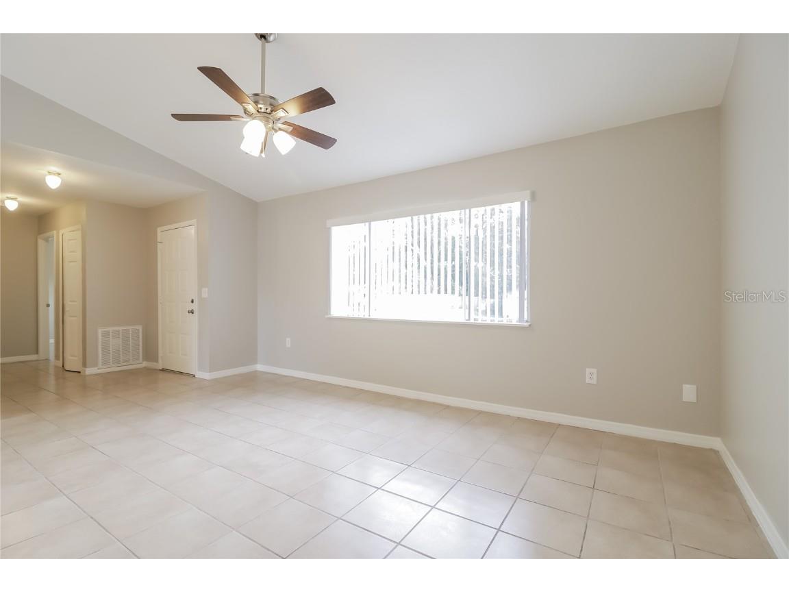 5353 Pale Horse Drive Orlando FL 32818 O6360390 image2