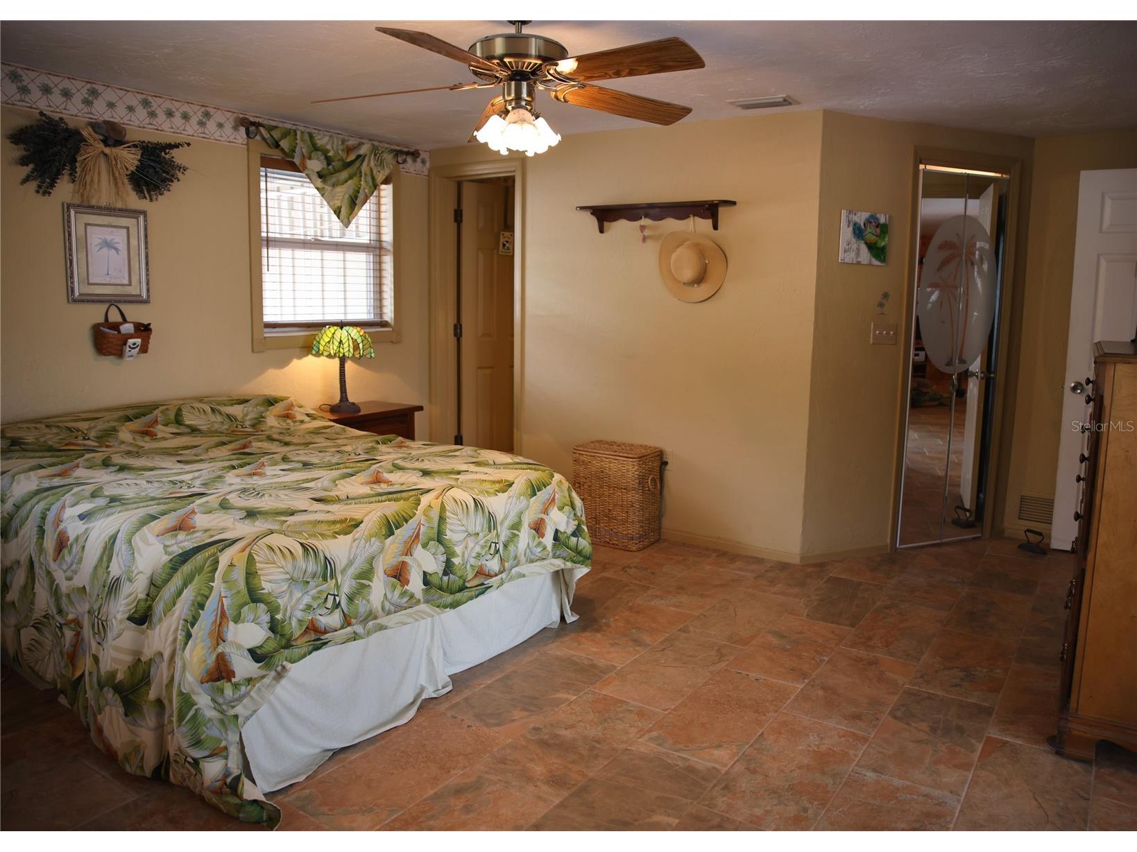 5353 Shadow Lawn Drive Sarasota FL 34242 A4690427 image17
