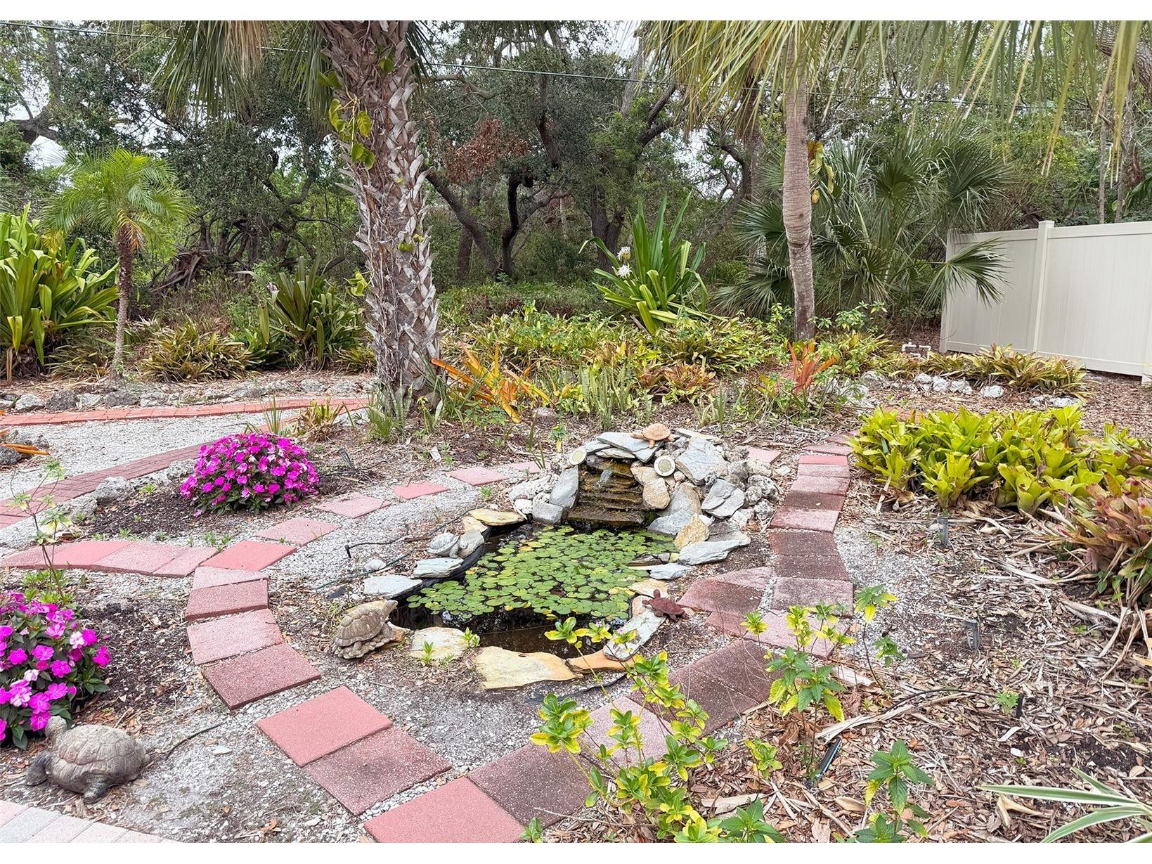 5353 Shadow Lawn Drive Sarasota FL 34242 A4690427 image4